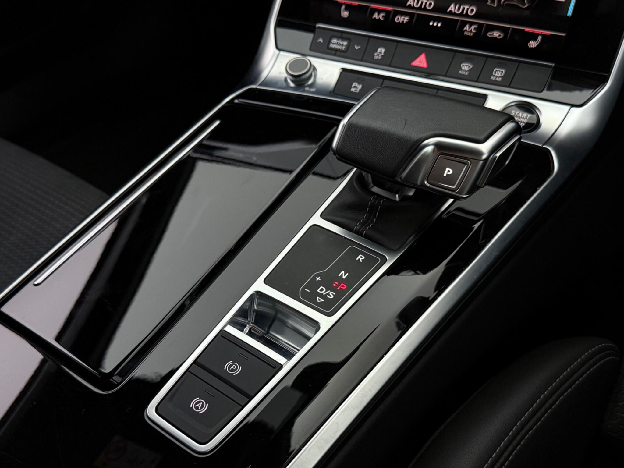 Audi A6 view 20