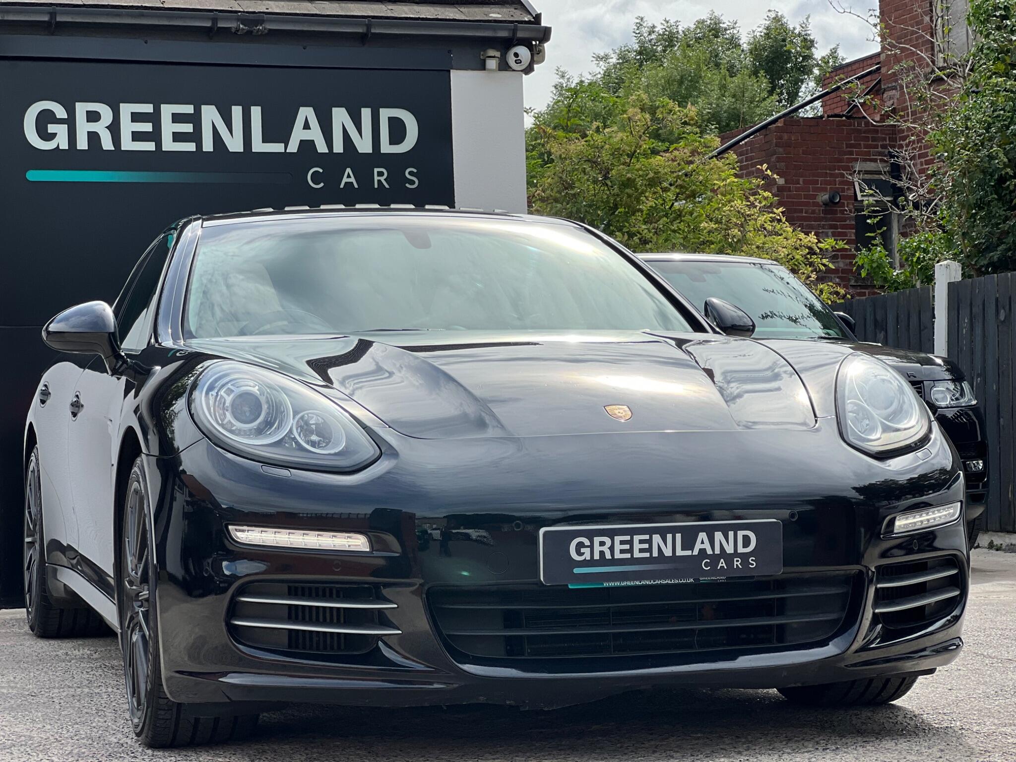 Porsche Panamera view 31