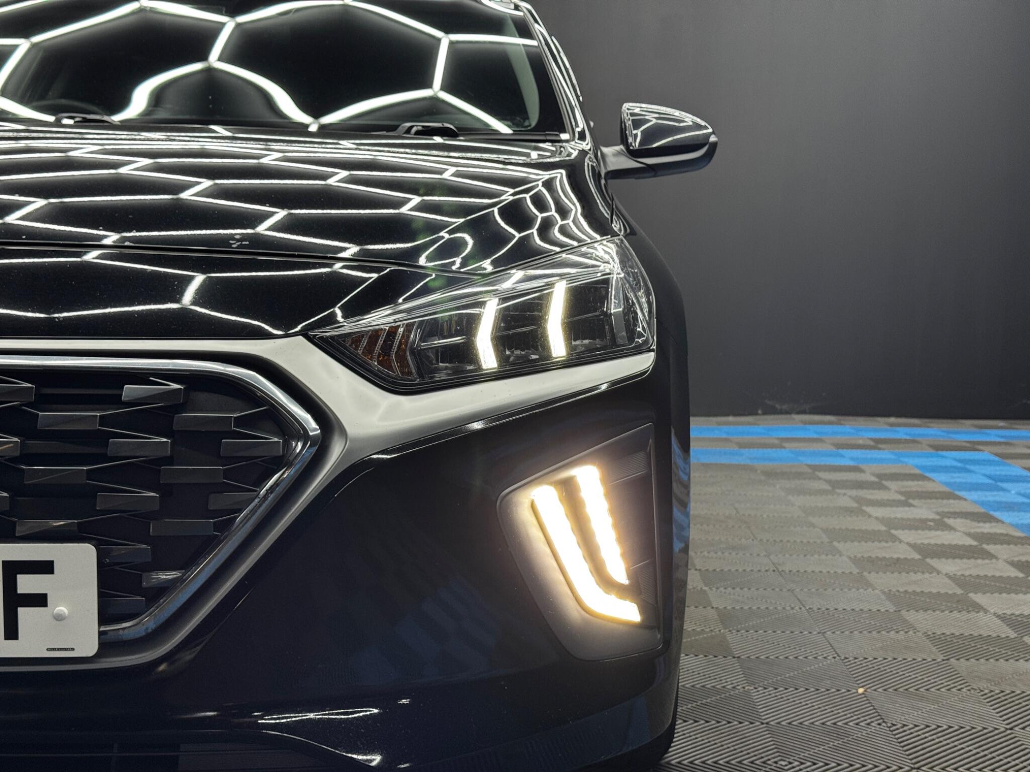 Hyundai Ioniq view 42