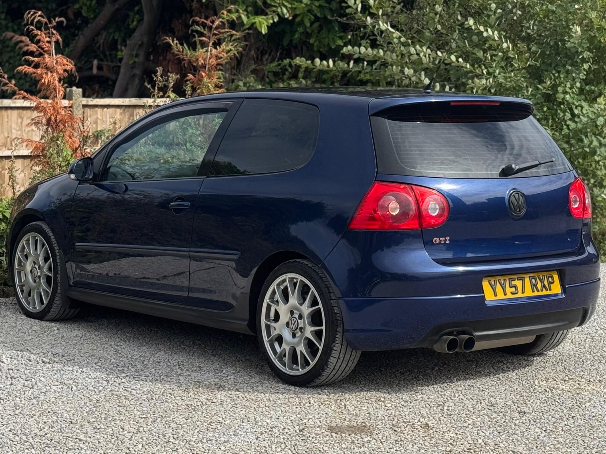 Volkswagen Golf view 7
