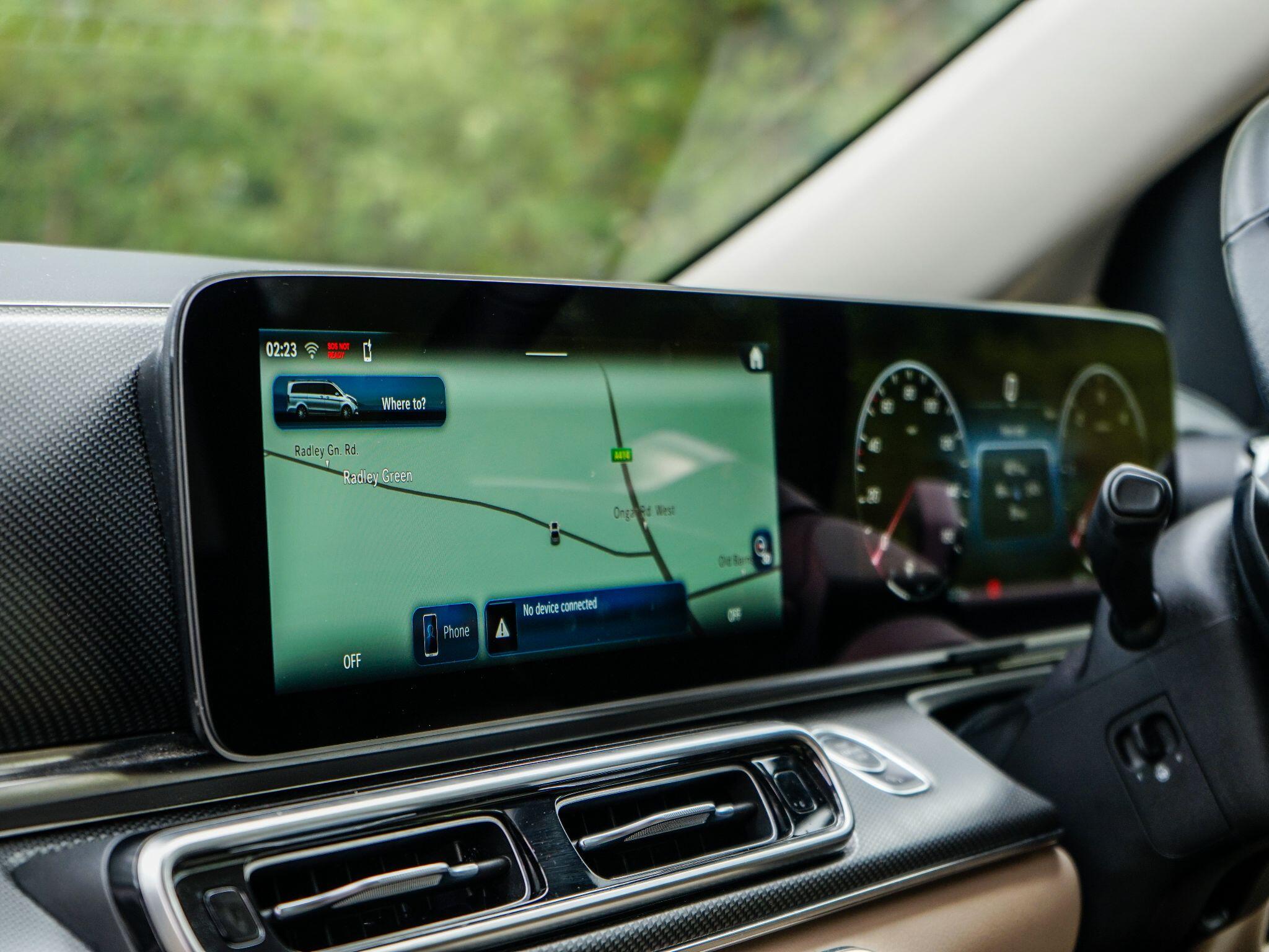 Mercedes-Benz V Class view 17