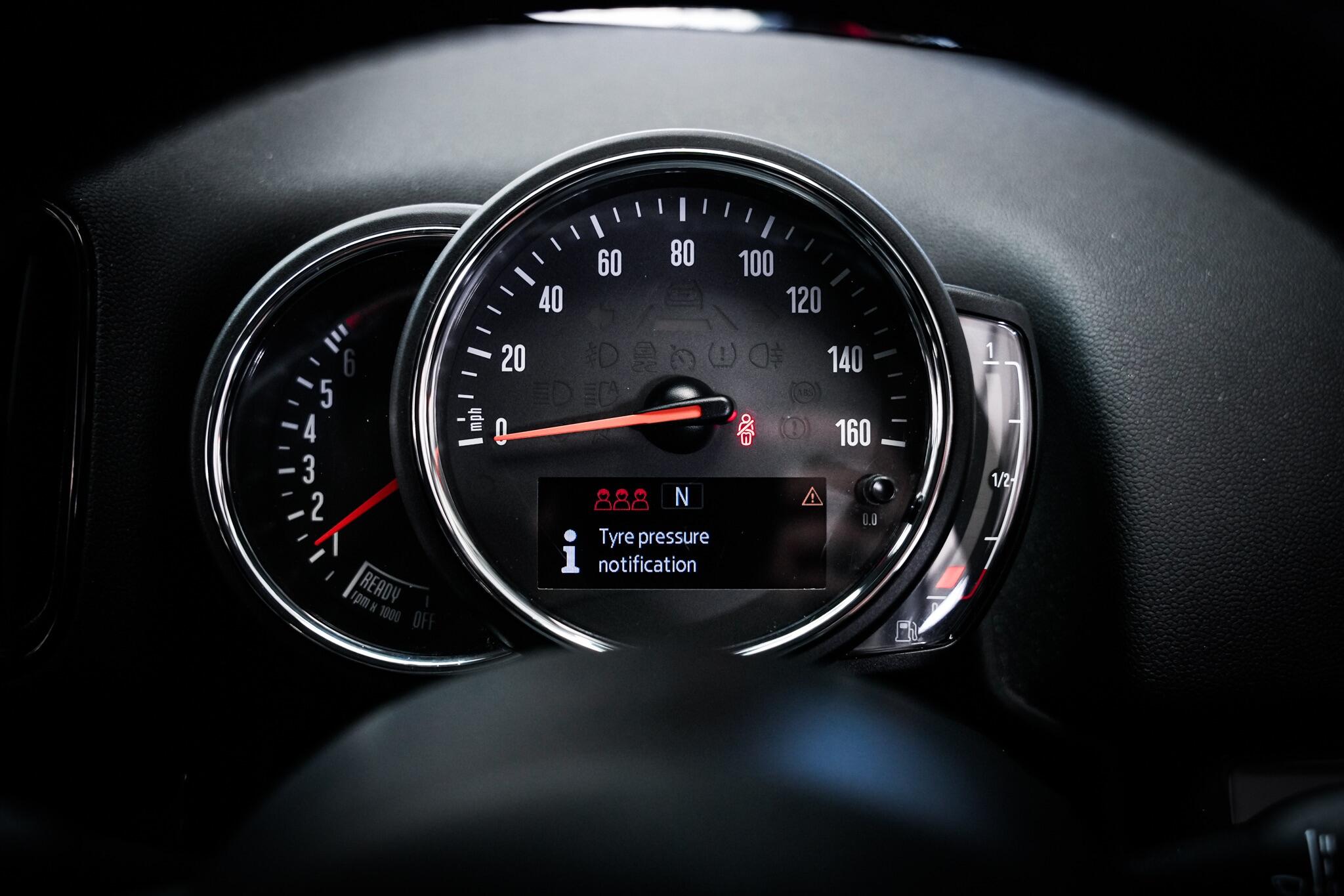 Mini Countryman view 20