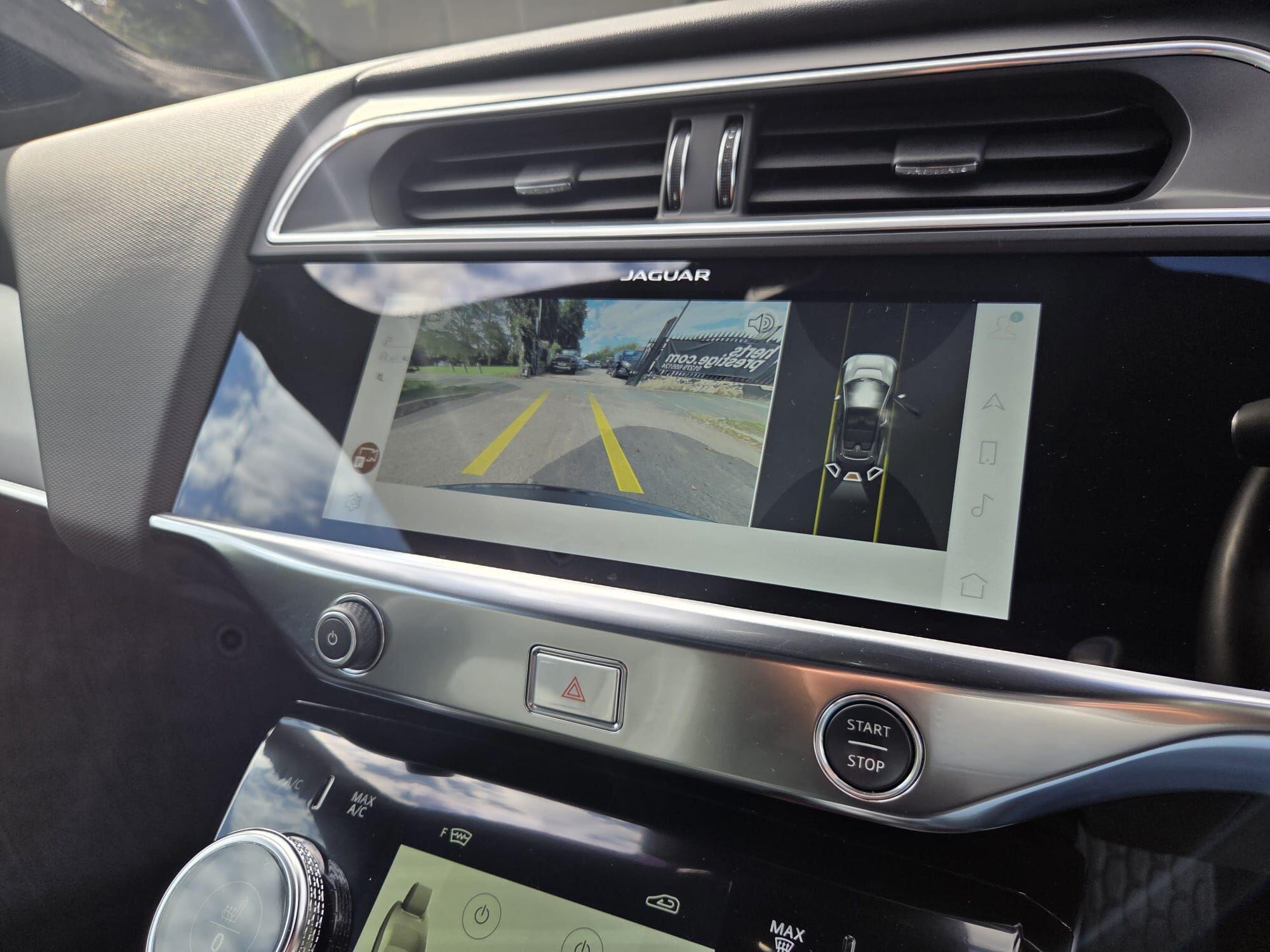 Jaguar I-Pace view 20