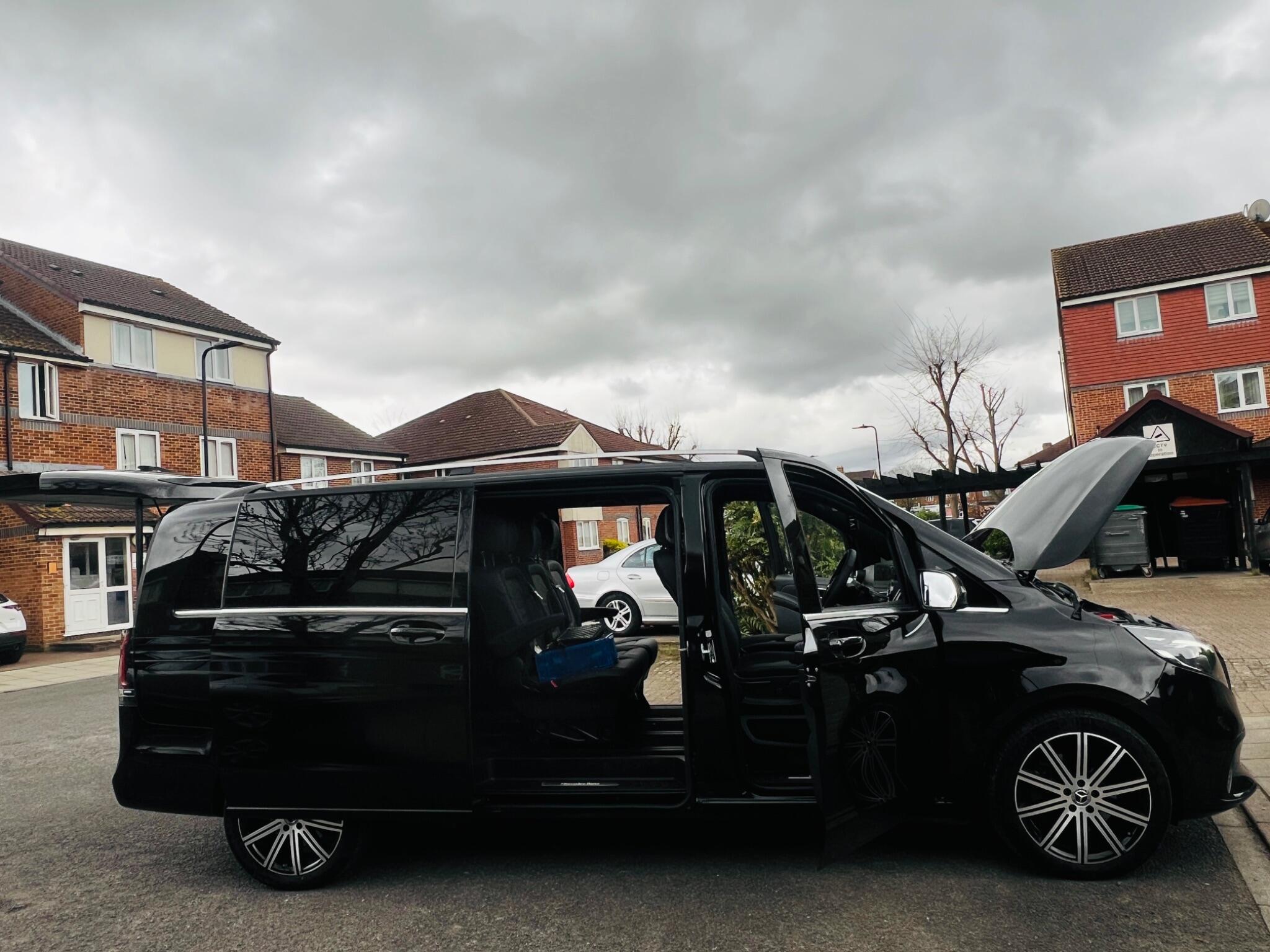 Mercedes-Benz V Class view 24