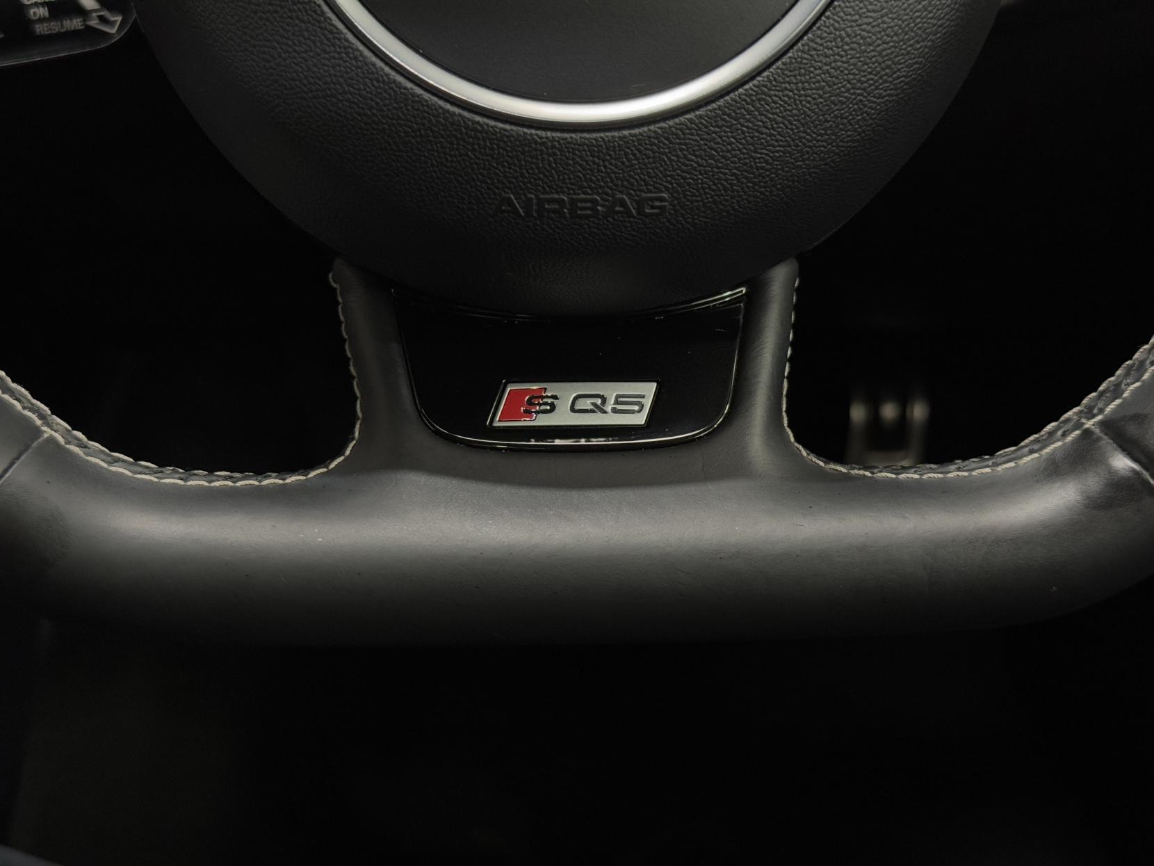 Audi SQ5 view 43
