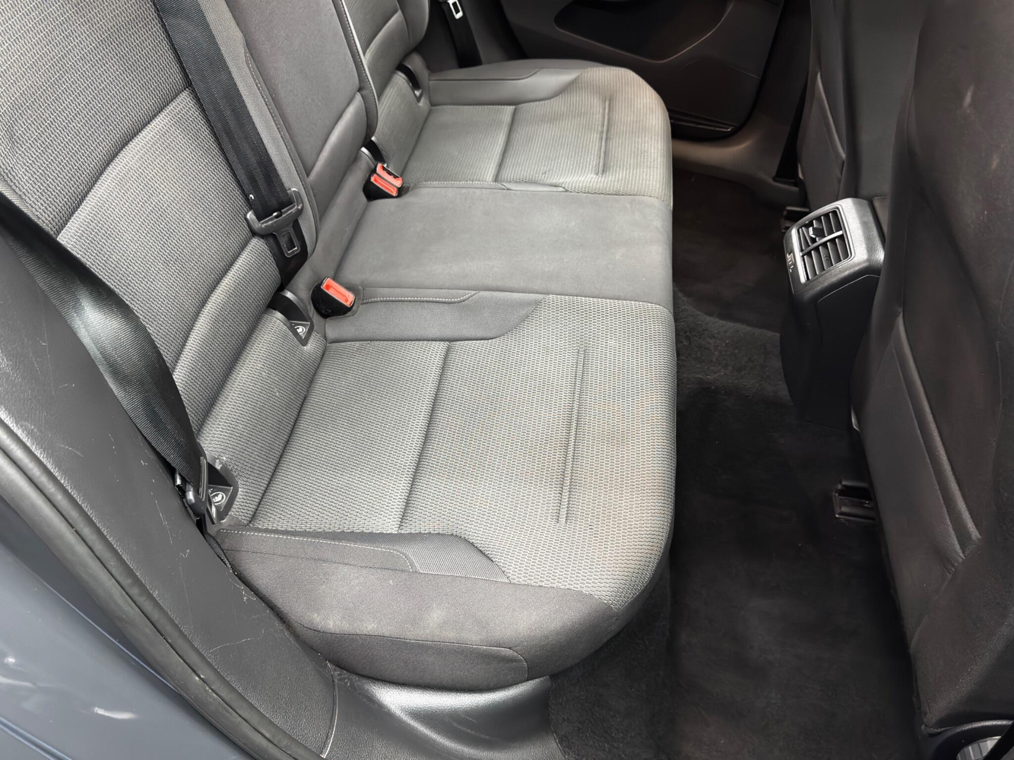 Volkswagen Golf view 15