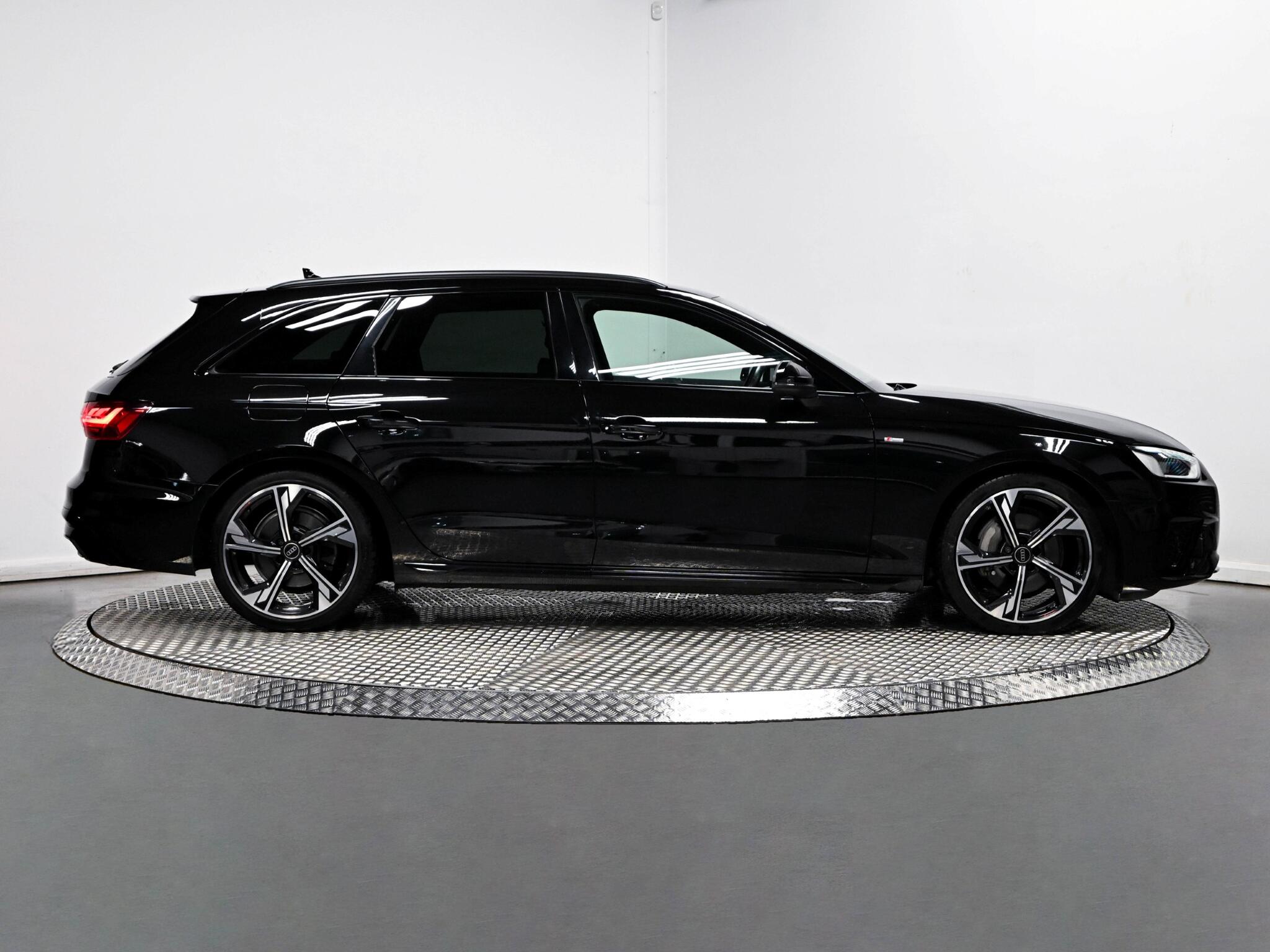 Audi A4 view 35