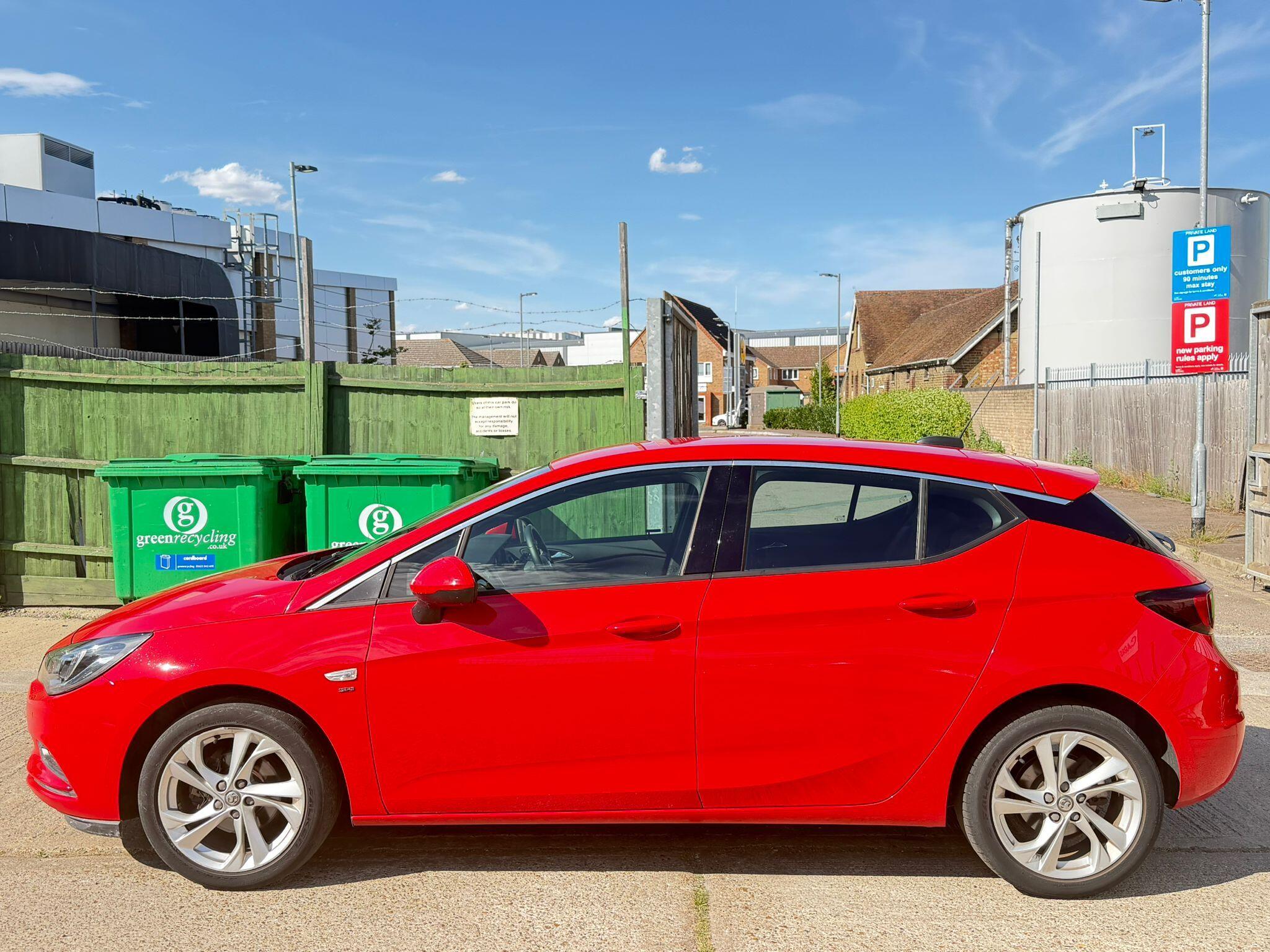 Vauxhall Astra view 6