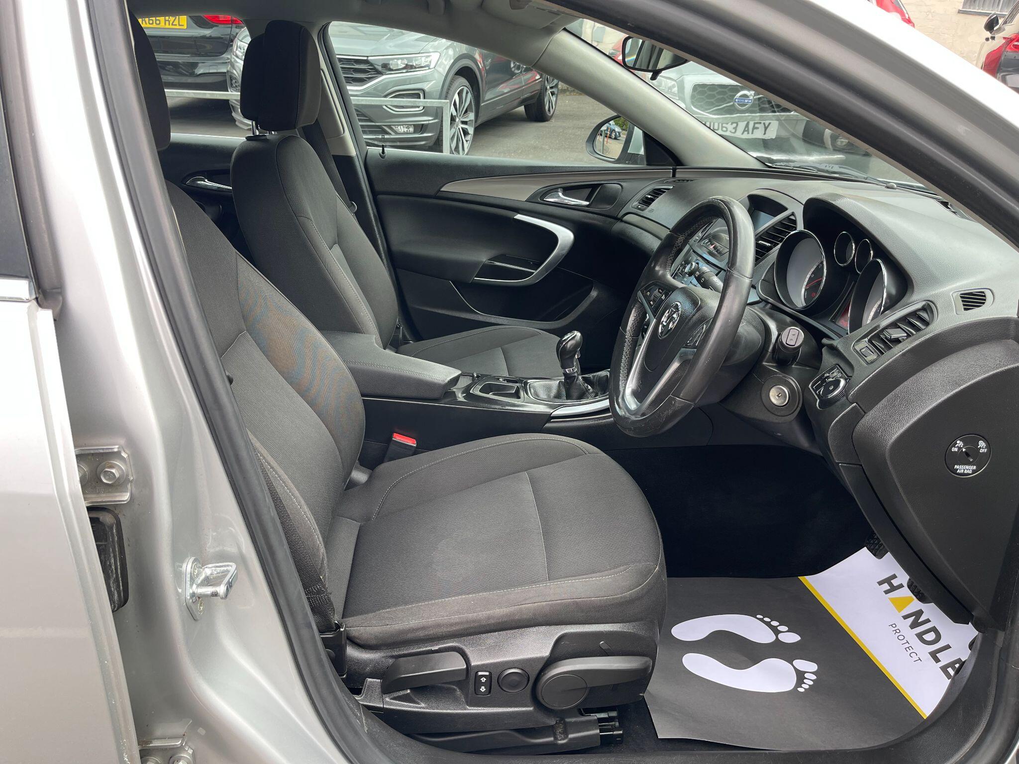 Vauxhall Insignia view 23