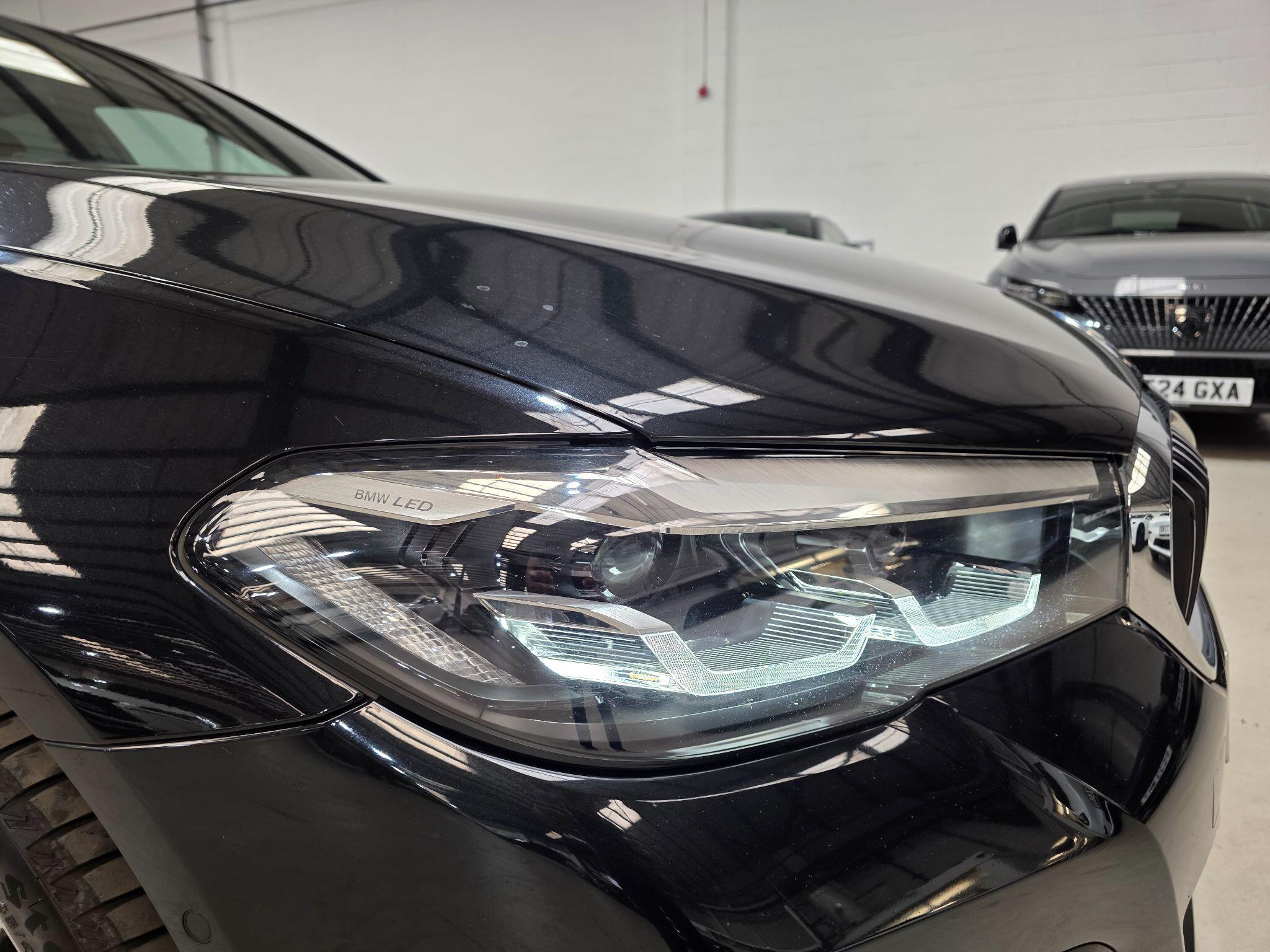 BMW 5 Series view 36