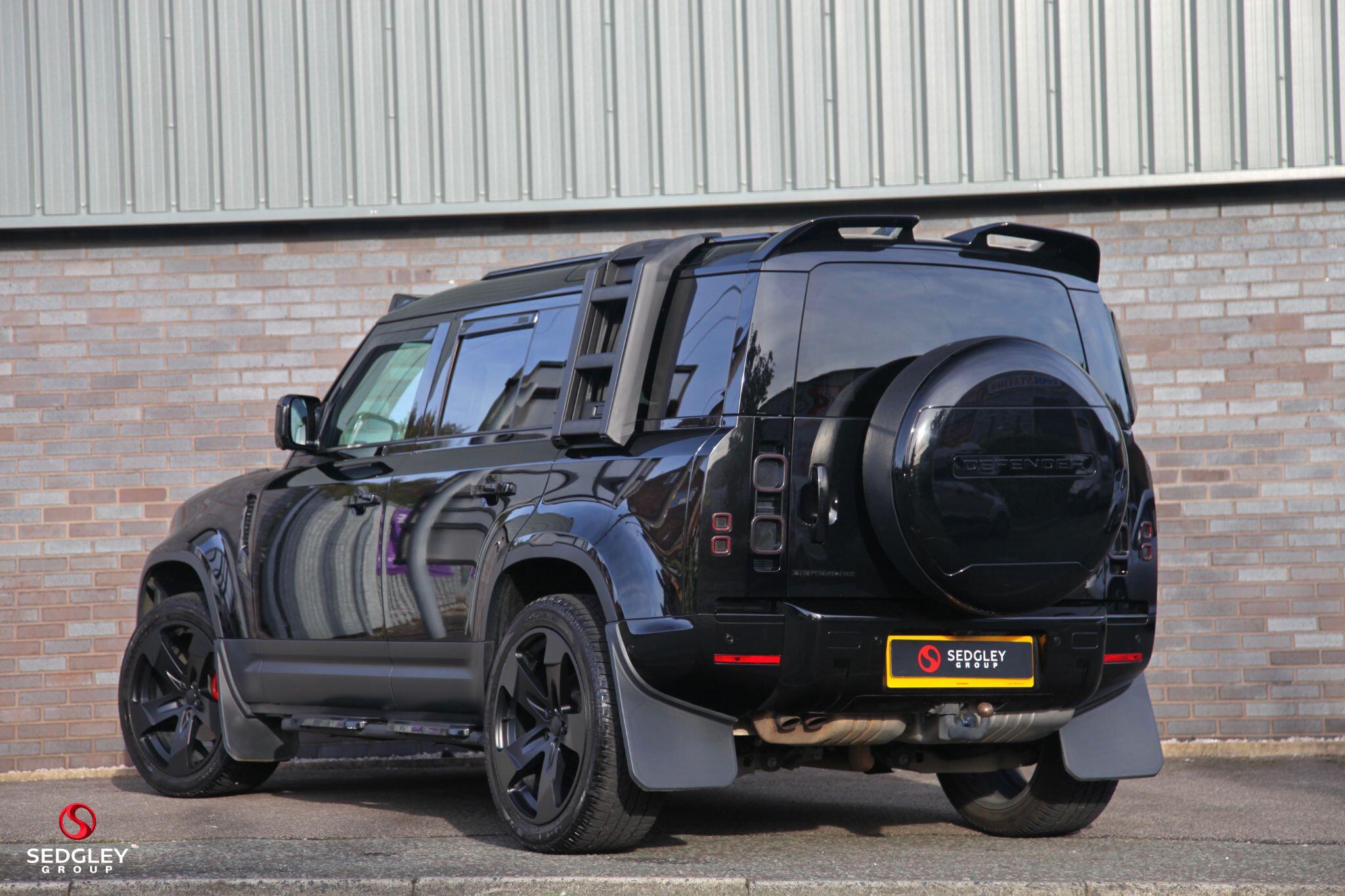Land Rover Defender view 3
