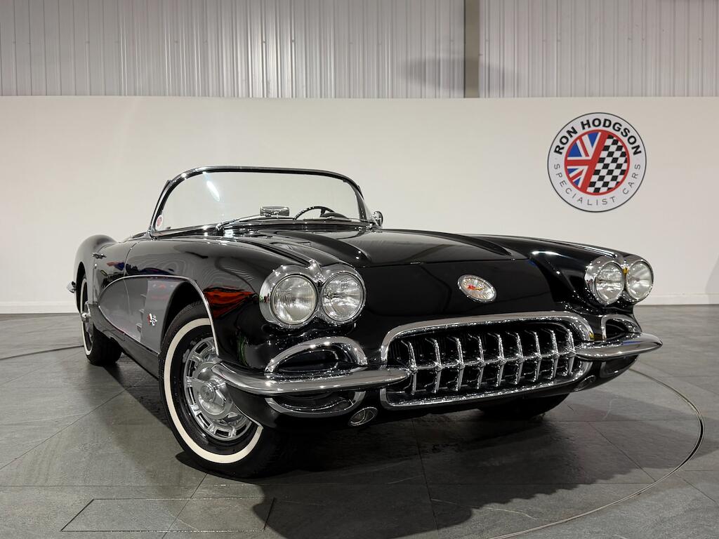 Chevrolet Corvette view 29