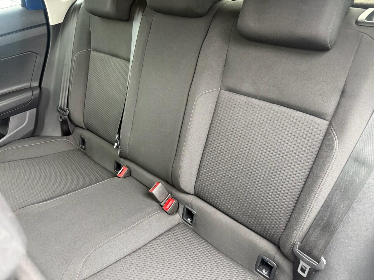 Volkswagen Polo view 22