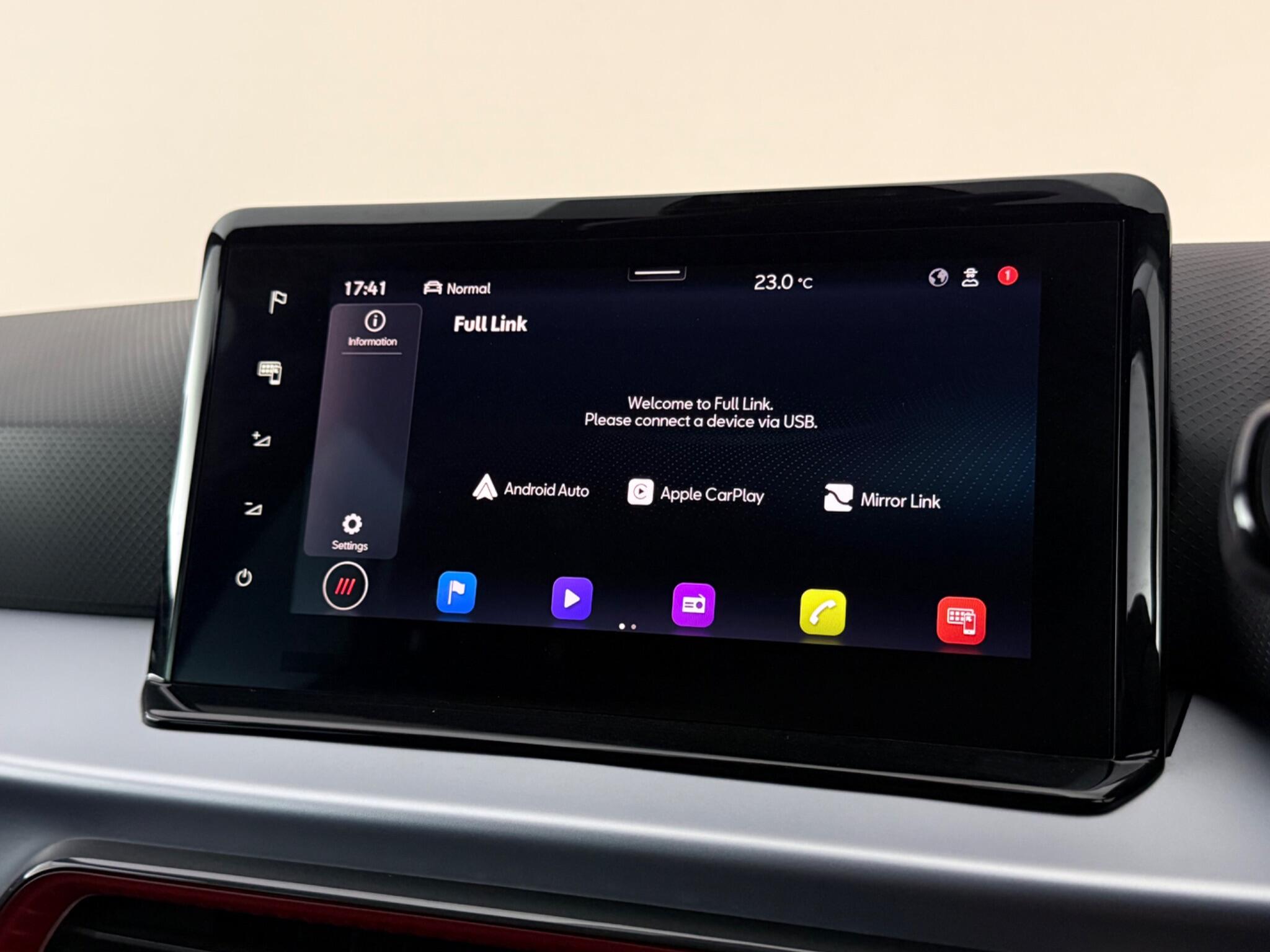 Seat Arona view 25