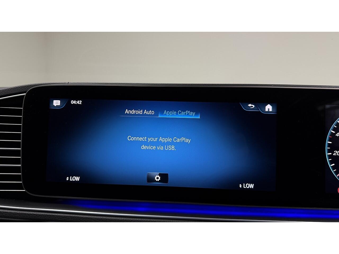 Mercedes-Benz GLE view 29
