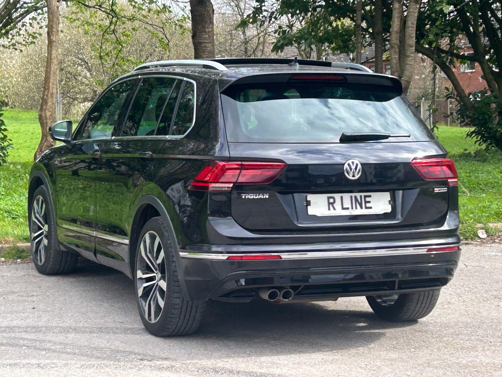 Volkswagen Tiguan view 13