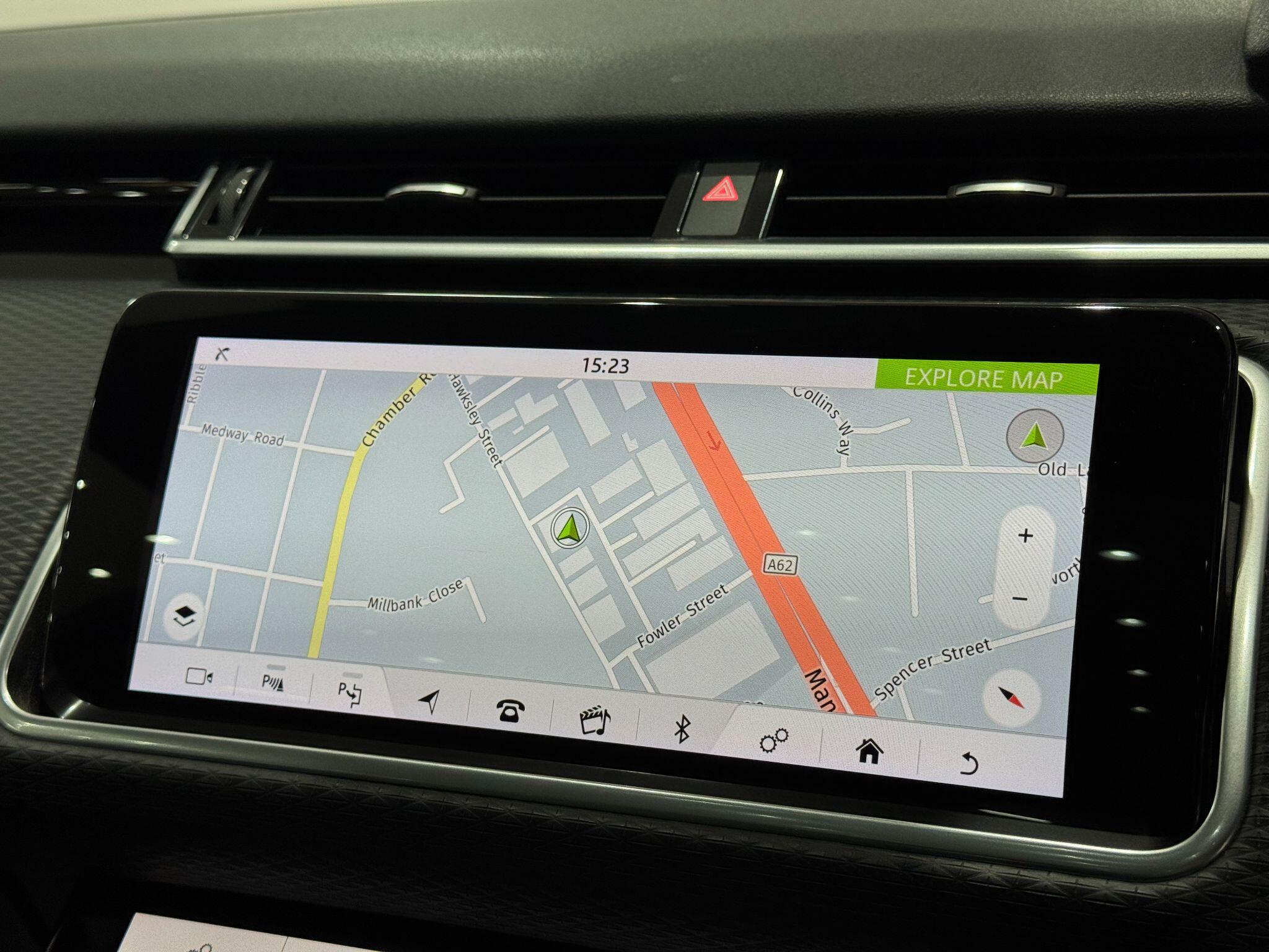 Land Rover Range Rover Velar view 29