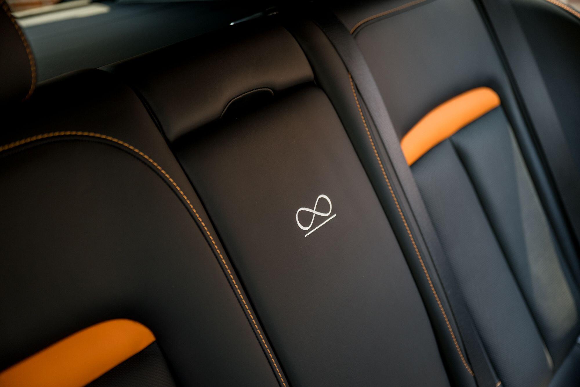 Rolls-Royce Cullinan view 50