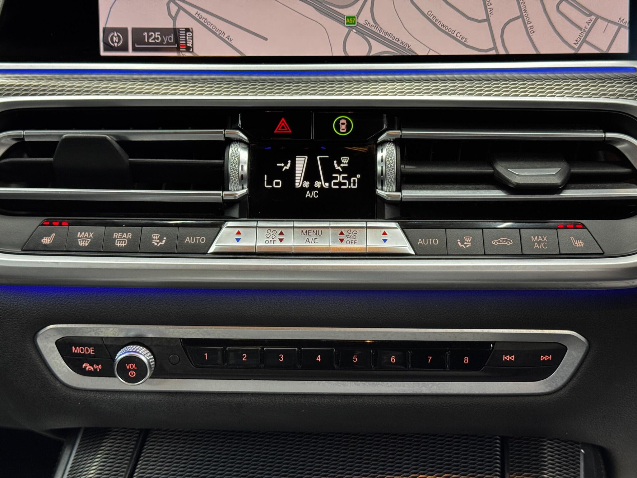 BMW X5 view 30