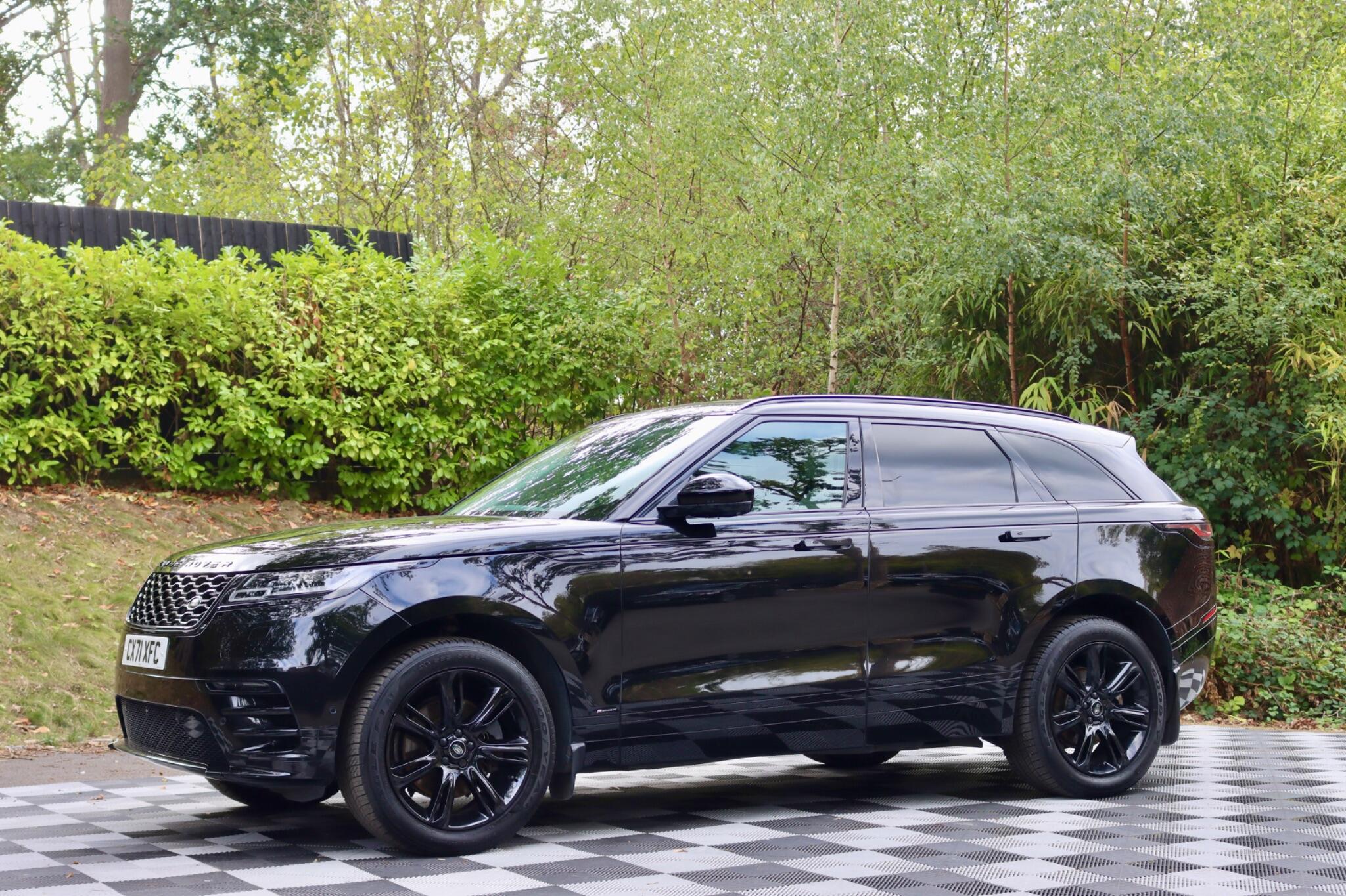 Land Rover Range Rover Velar view 28