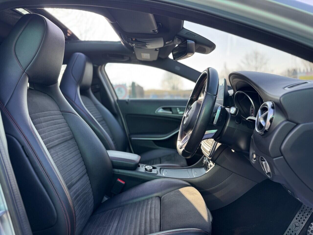 Mercedes-Benz Gla view 9