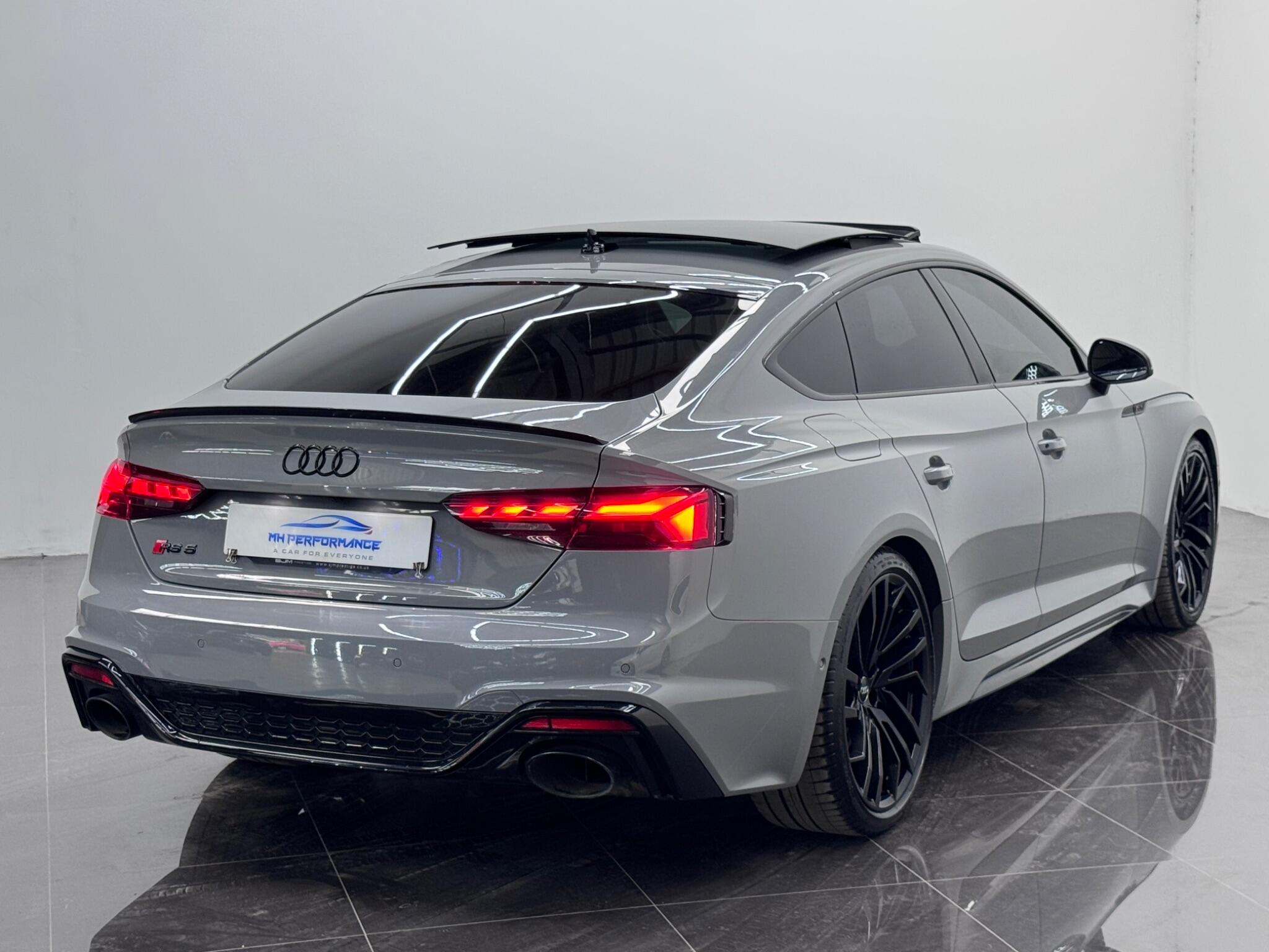 Audi RS5 view 56
