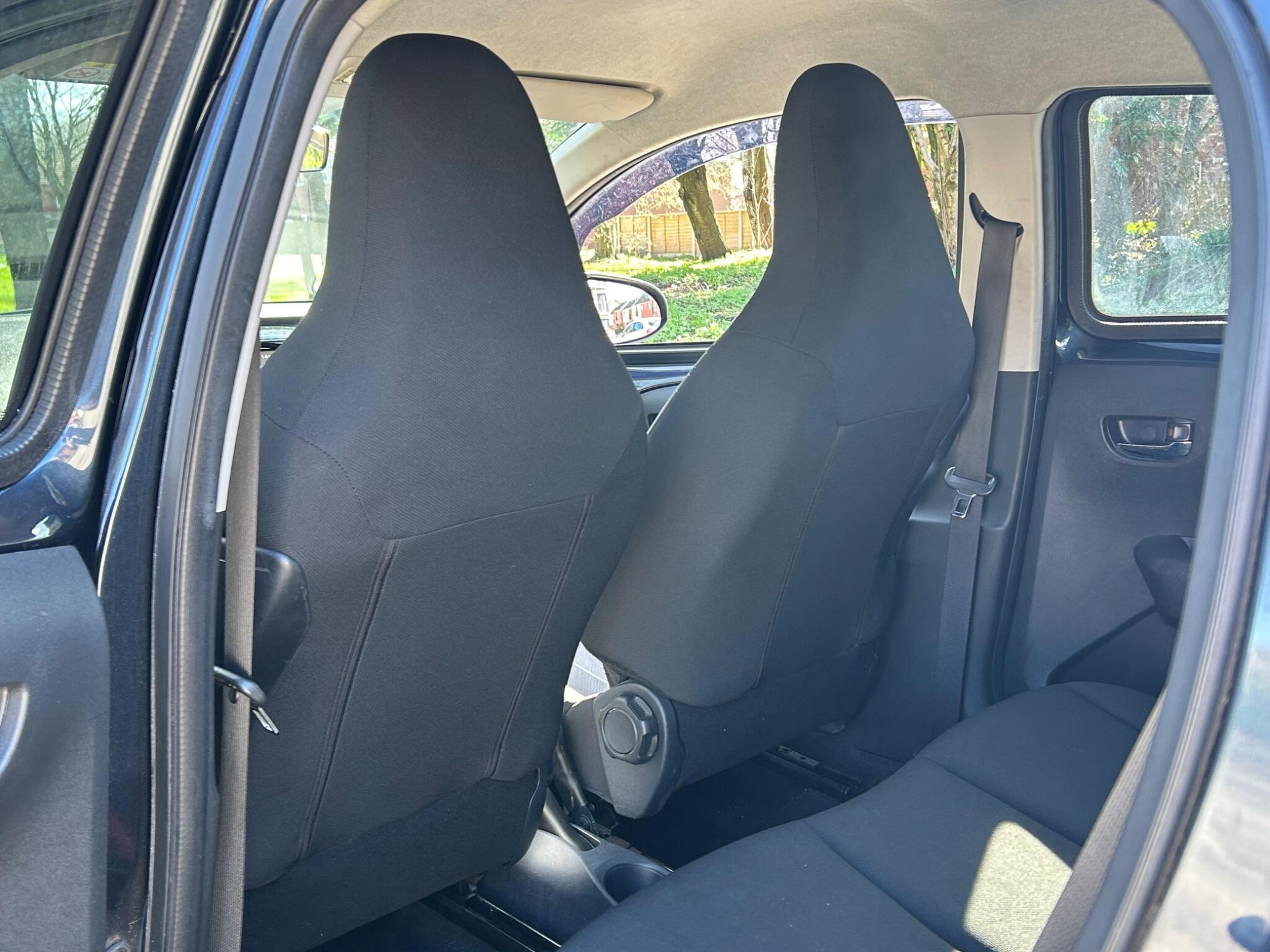 Peugeot 108 view 23