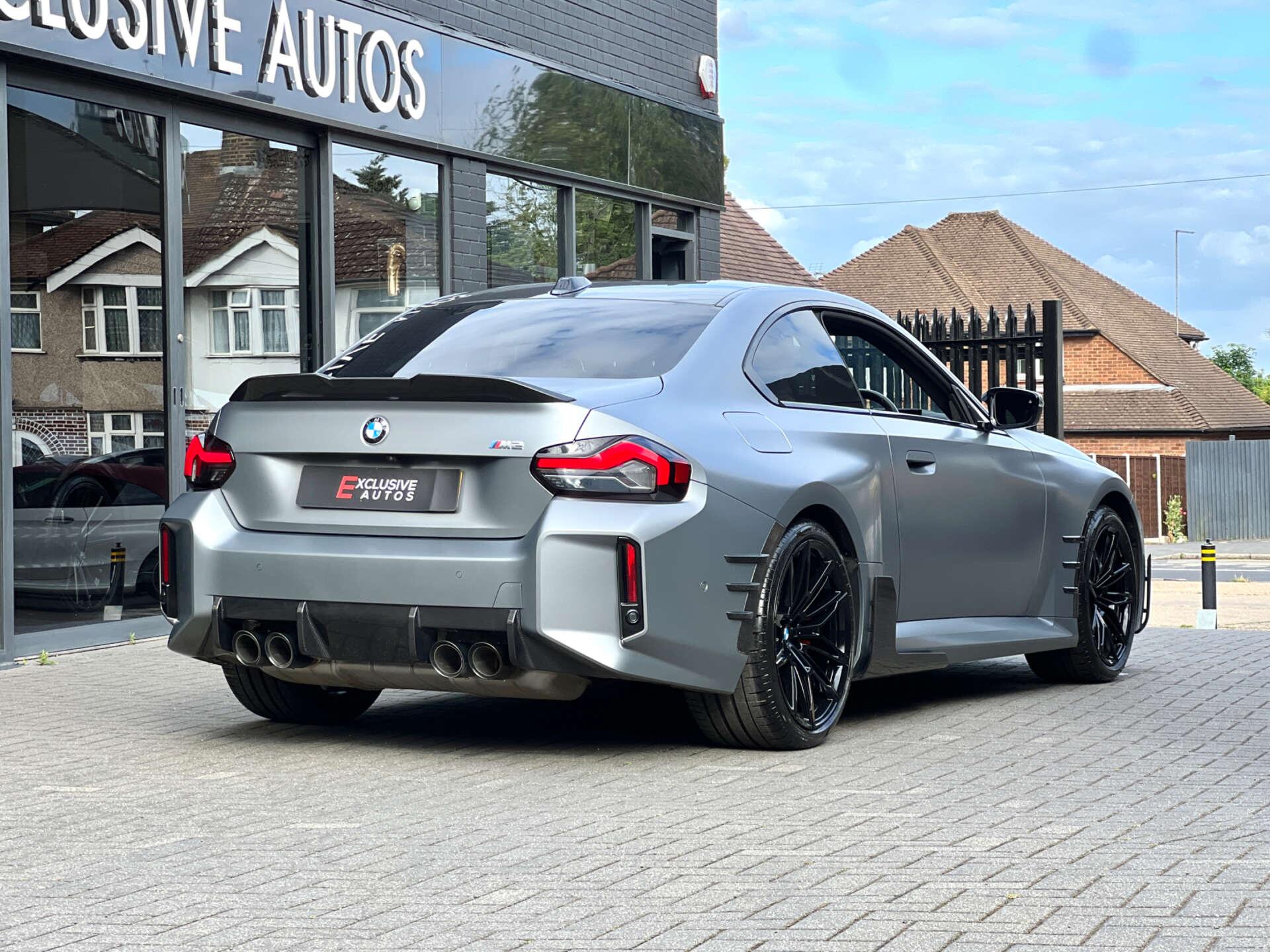BMW M2 view 3