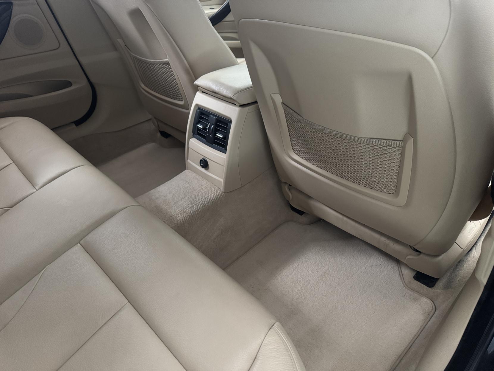 BMW 3 Series Gran Turismo view 54