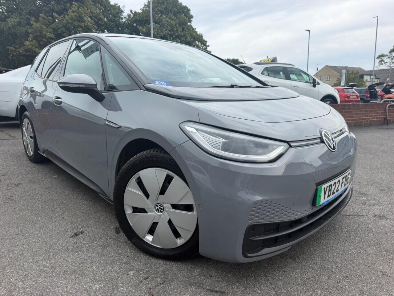 Volkswagen ID.3 view 11