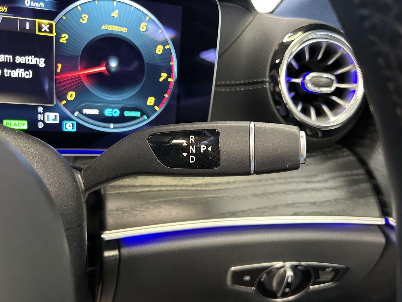 Mercedes-Benz E Class view 39