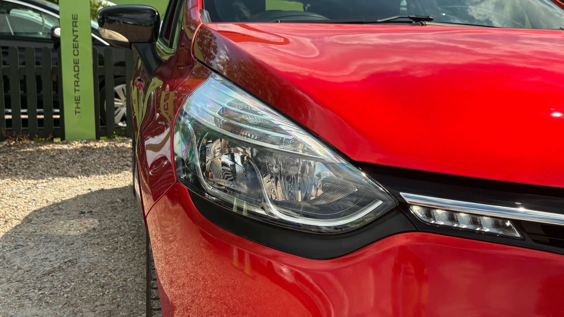 Renault Clio view 41