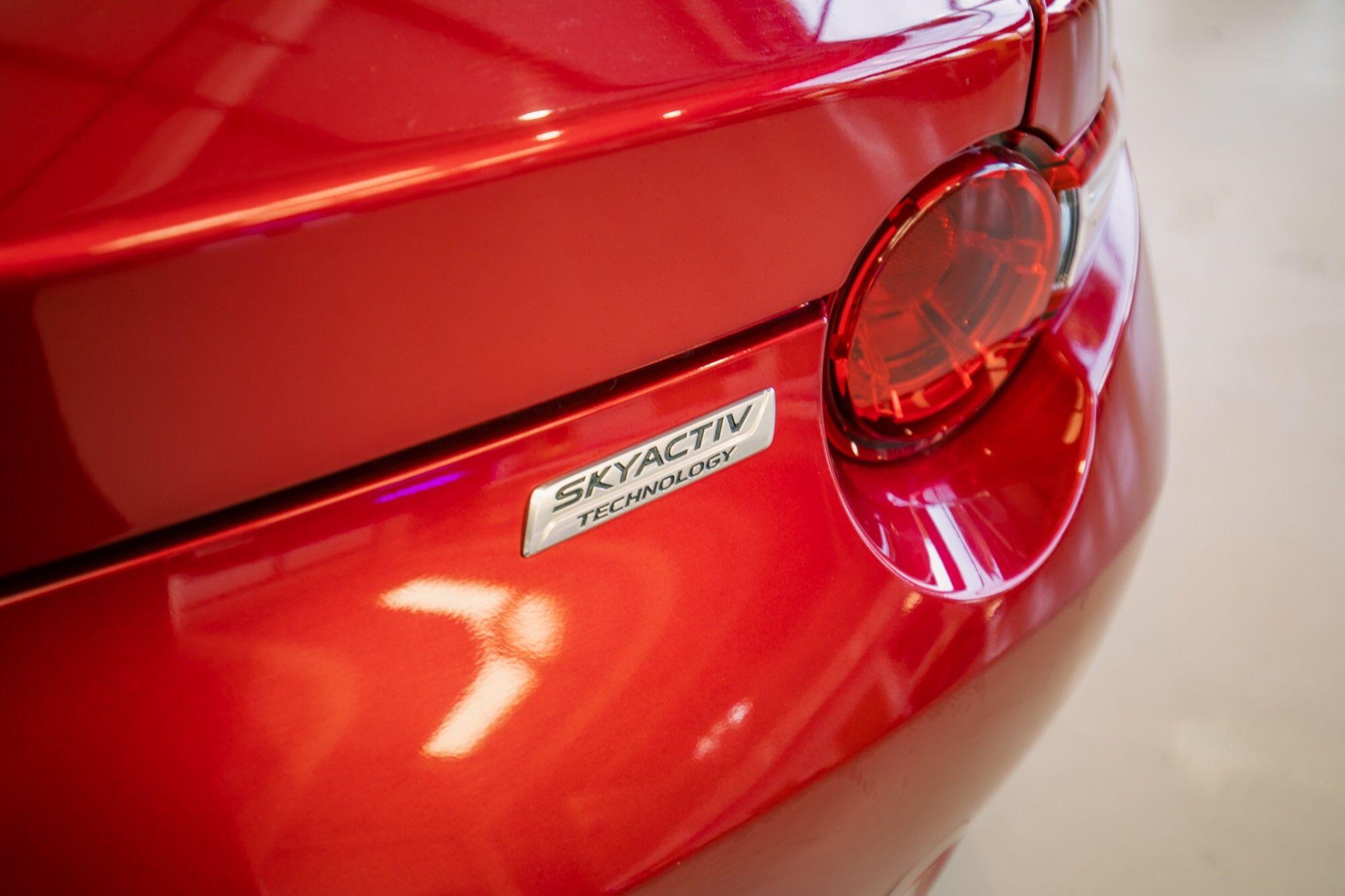 Mazda MX-5 view 7