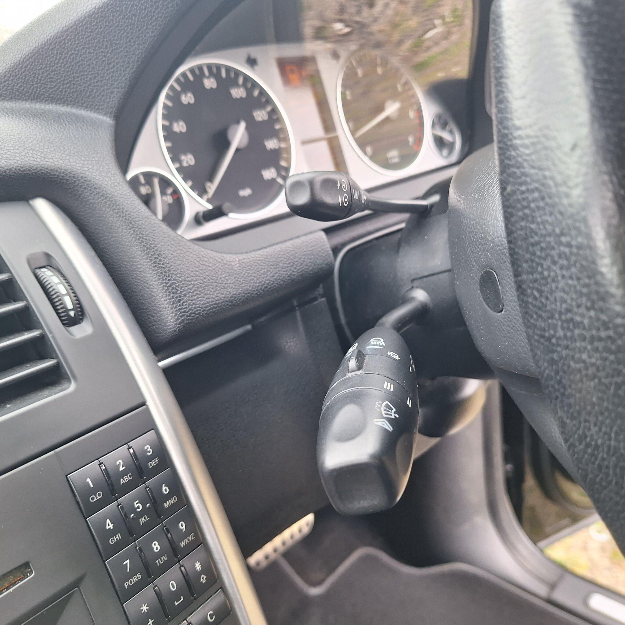Mercedes-Benz B-Class view 24