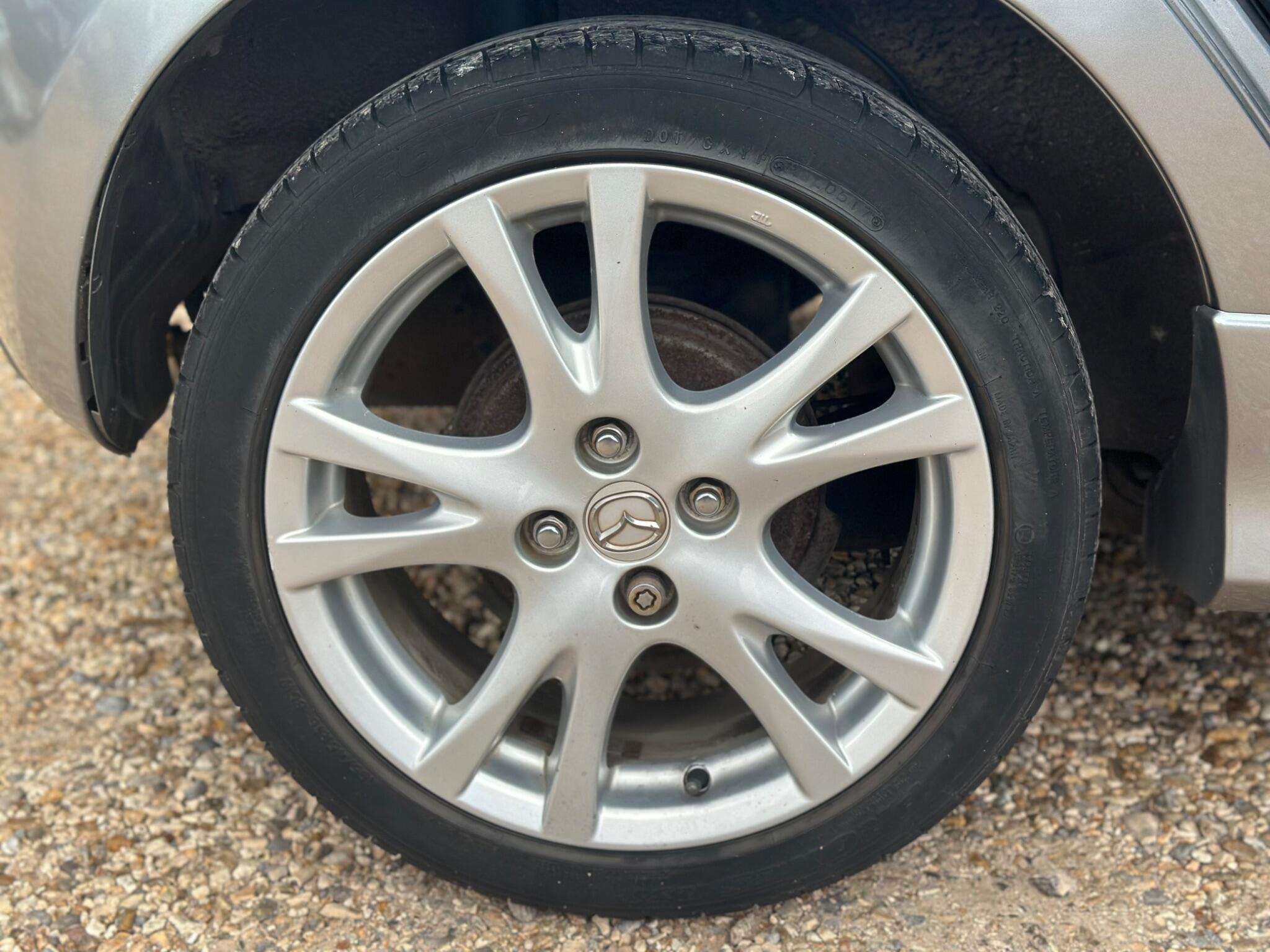 Mazda Mazda2 view 45