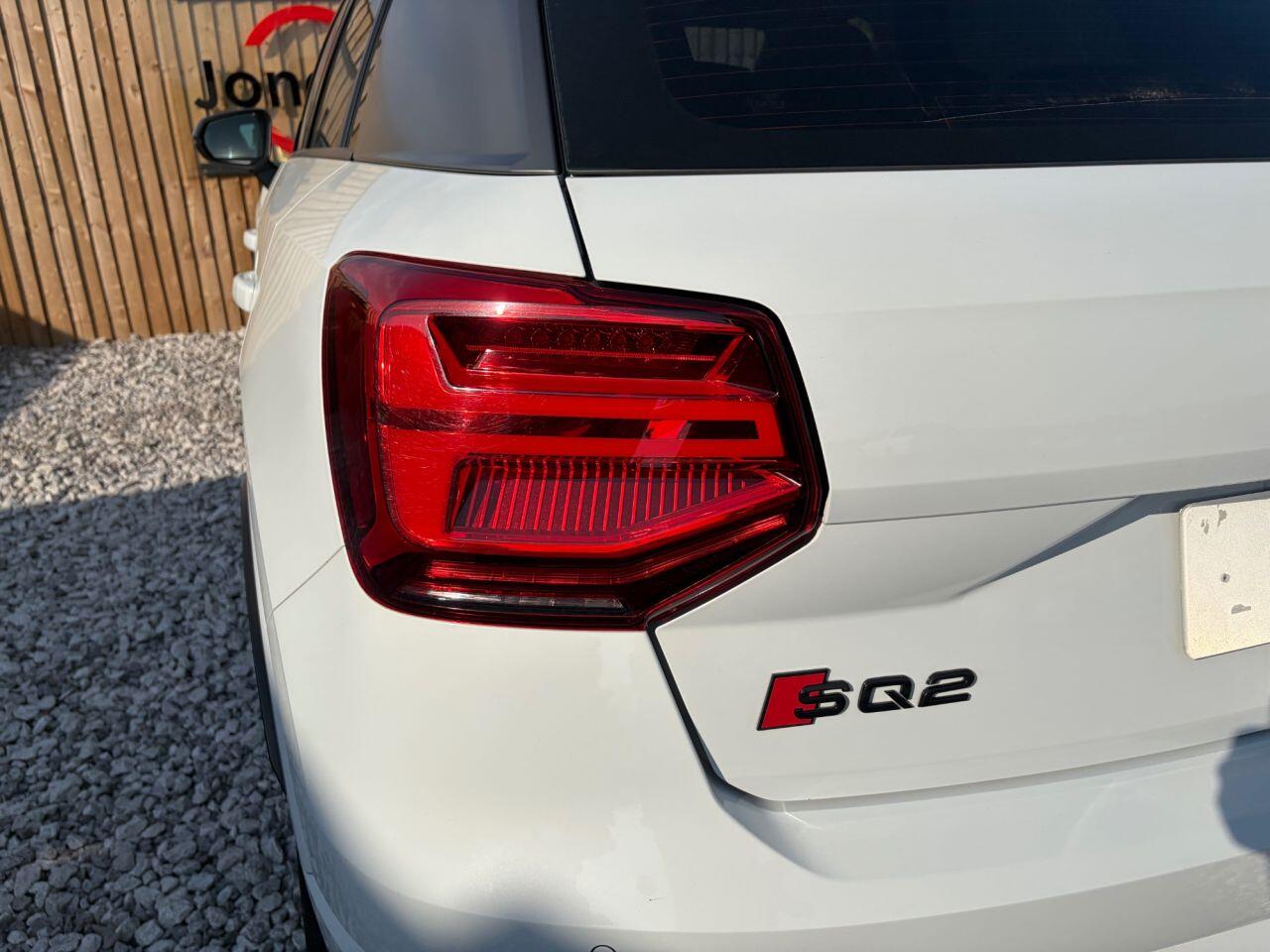 Audi SQ2 view 14