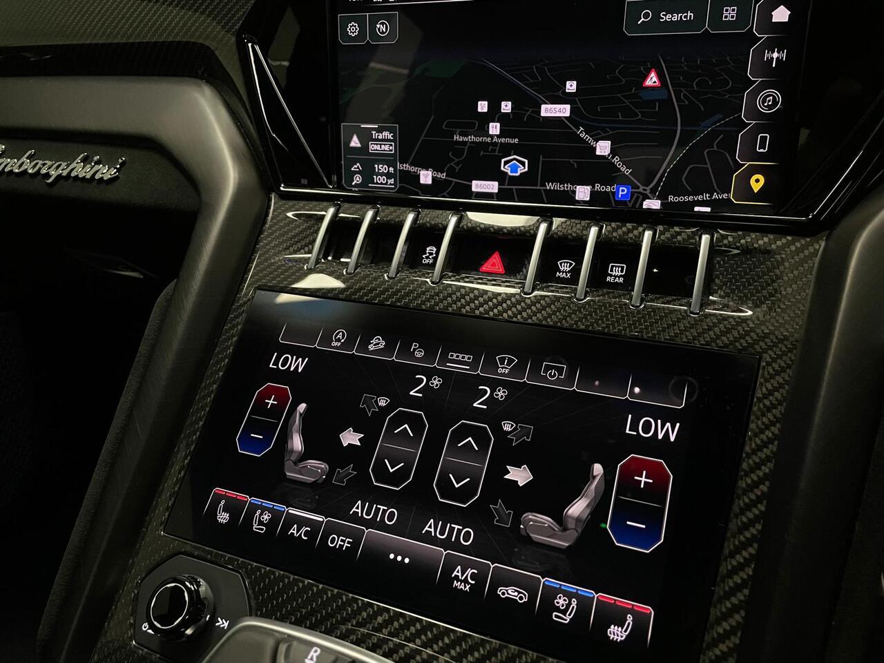 Lamborghini Urus view 37