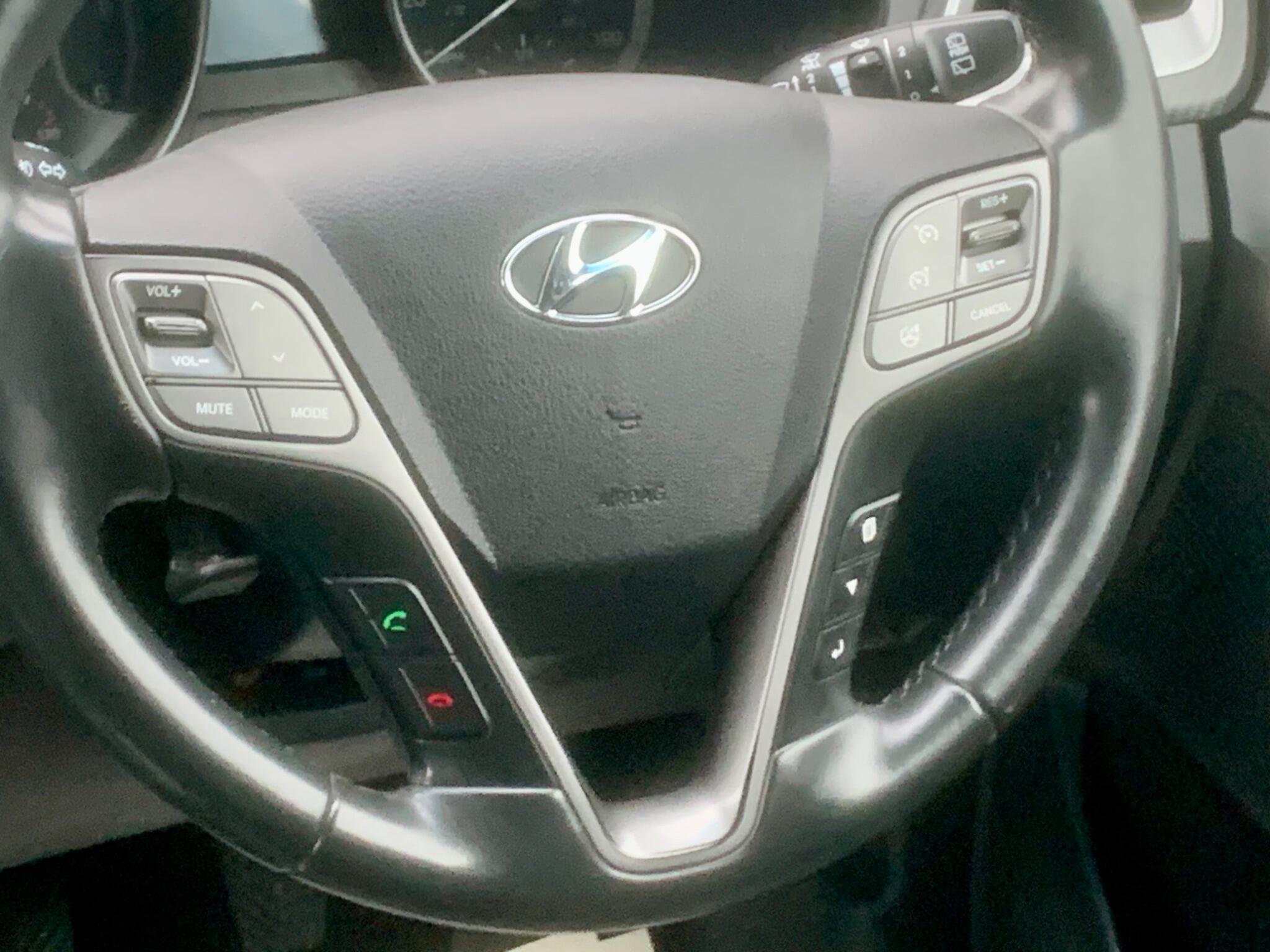 Hyundai Santa Fe view 19