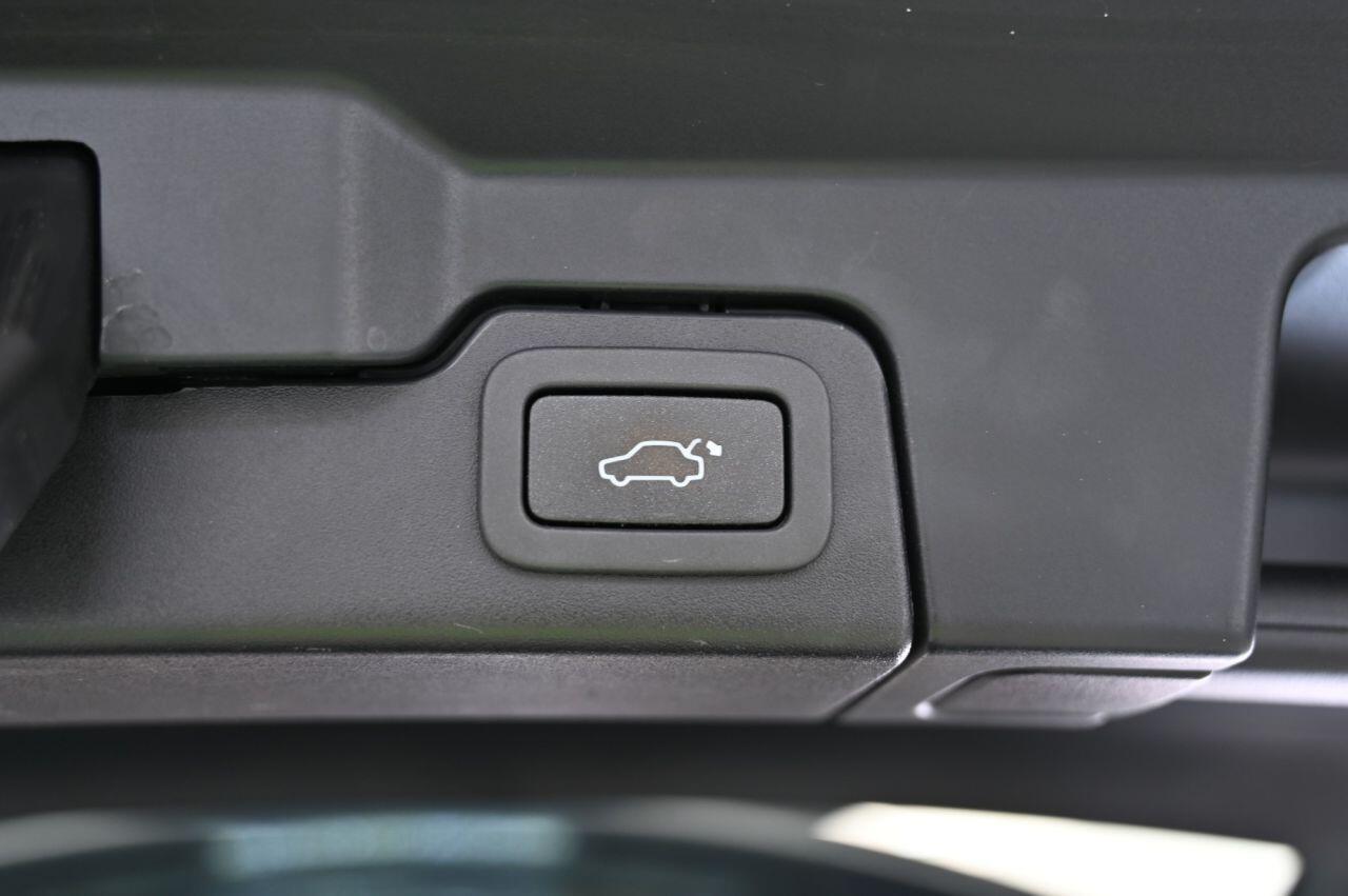Land Rover Range Rover Evoque view 36