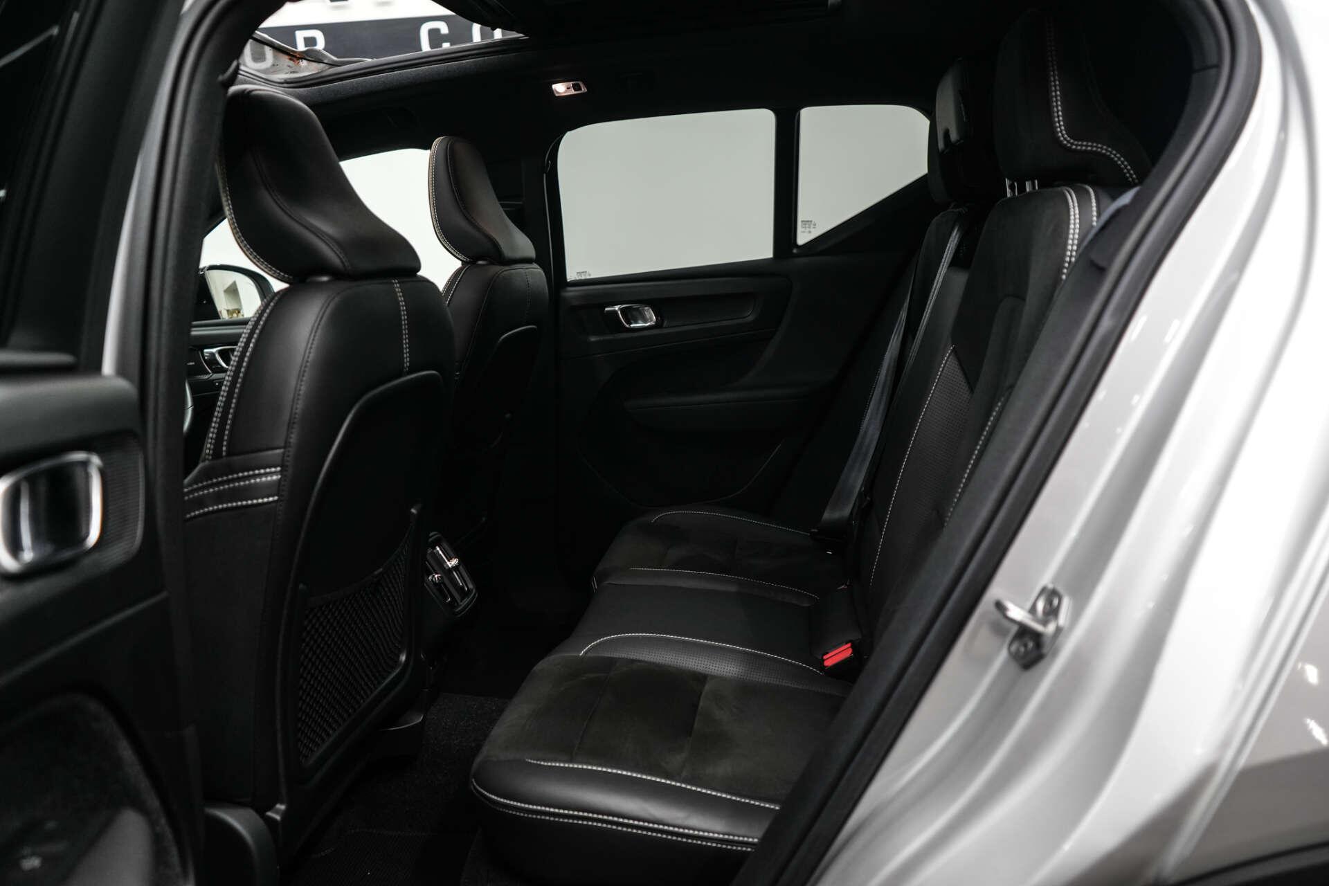 Volvo XC40 view 28
