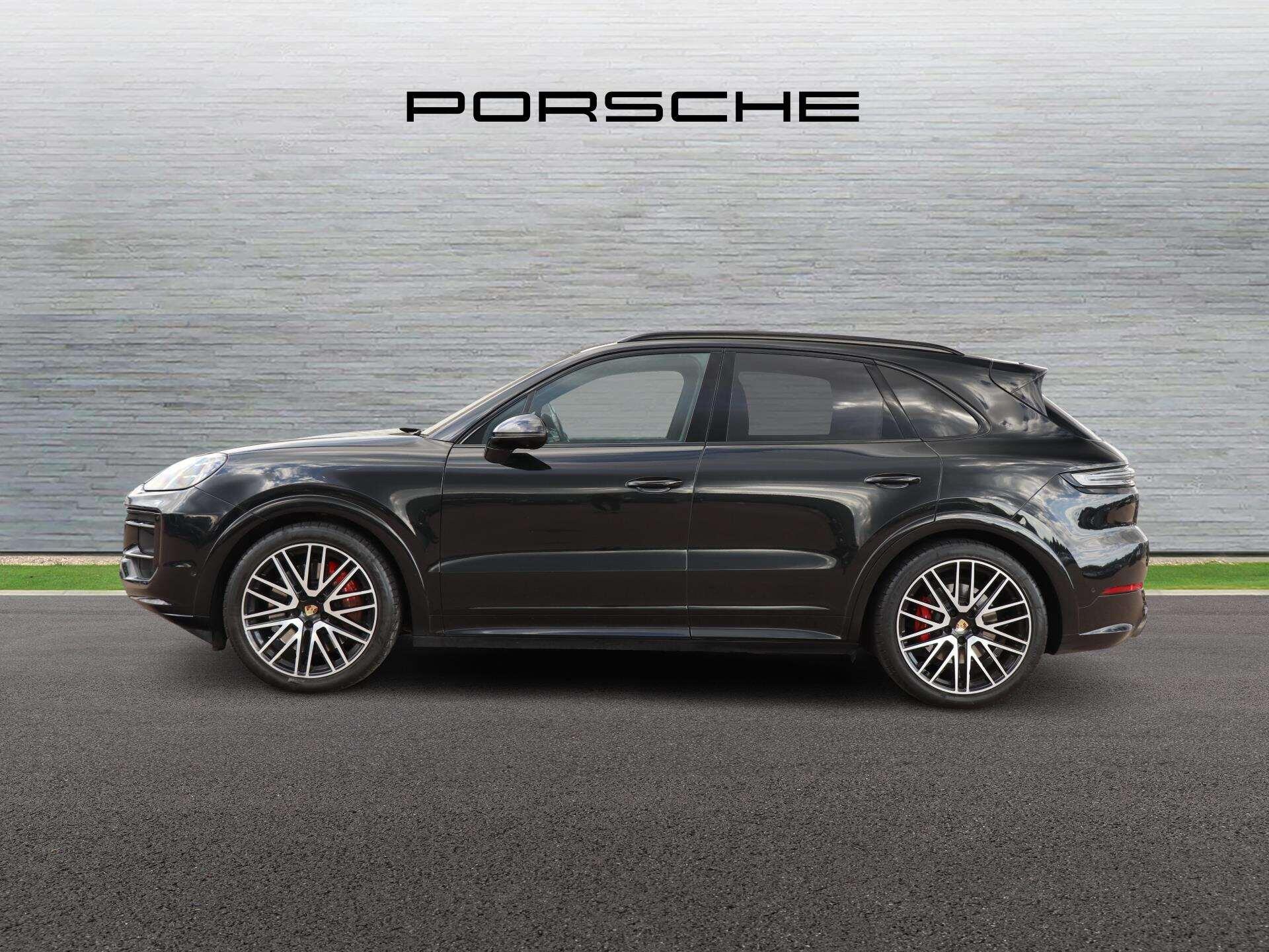 Porsche Cayenne view 6