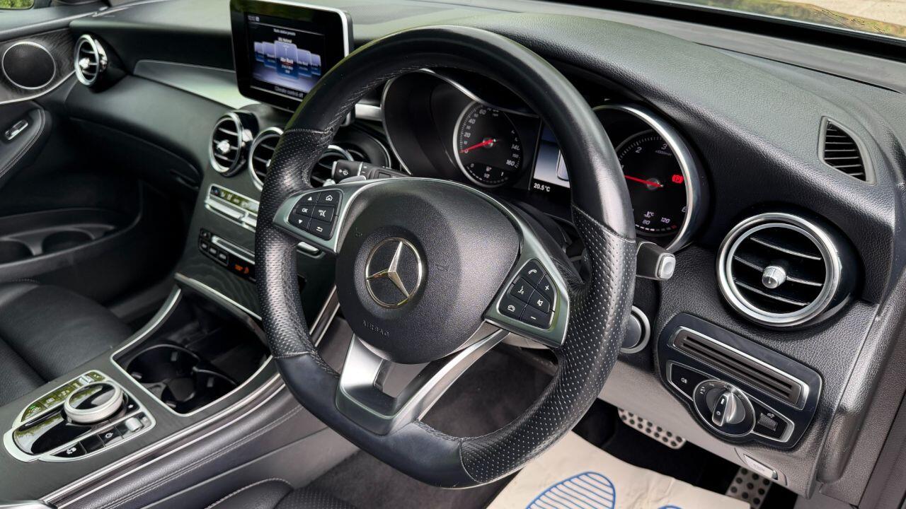 Mercedes-Benz GLC view 12