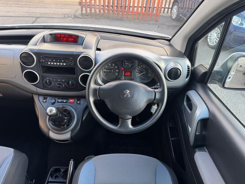 Peugeot Partner Tepee view 14