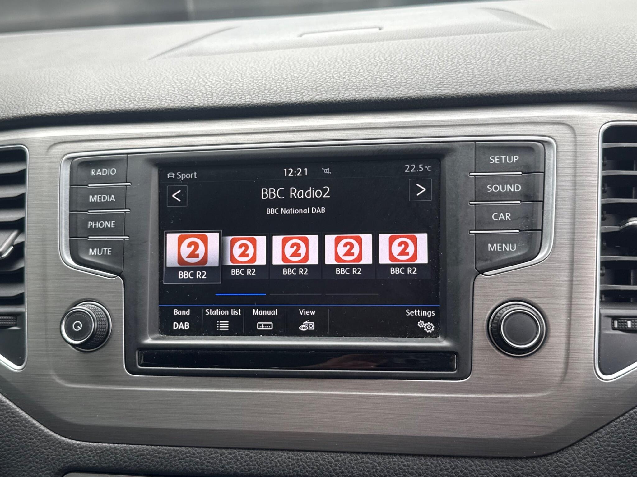 Volkswagen Golf Sportsvan view 25