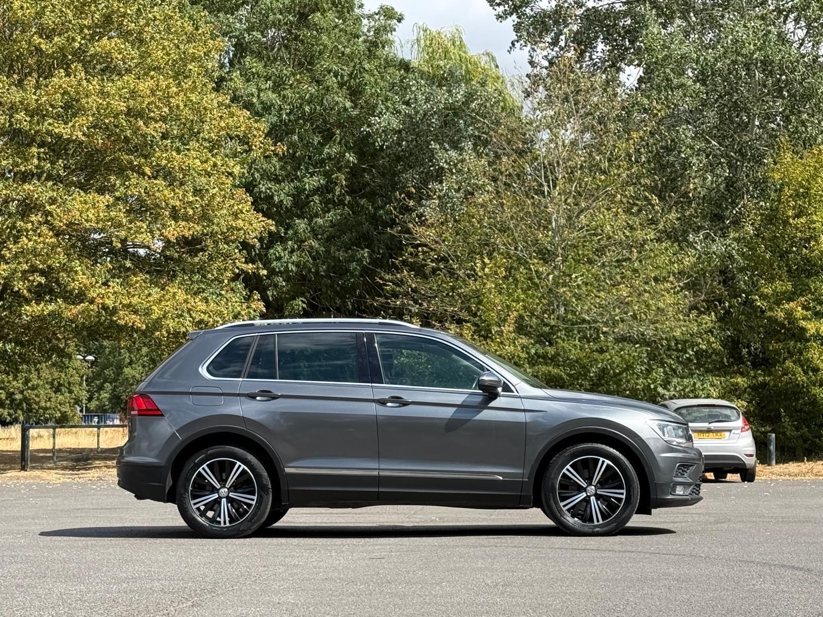 Volkswagen Tiguan view 7