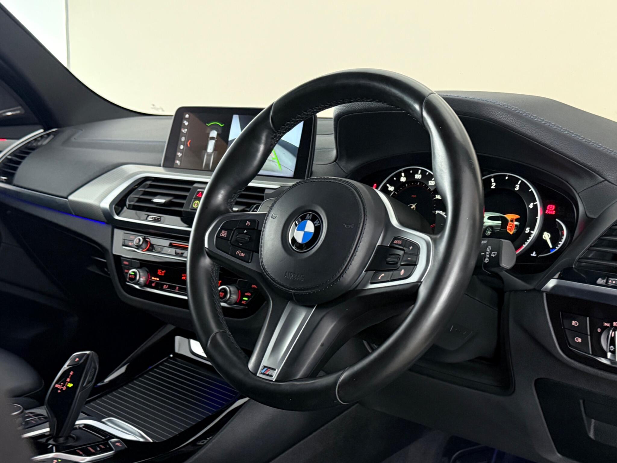 BMW X3 view 3