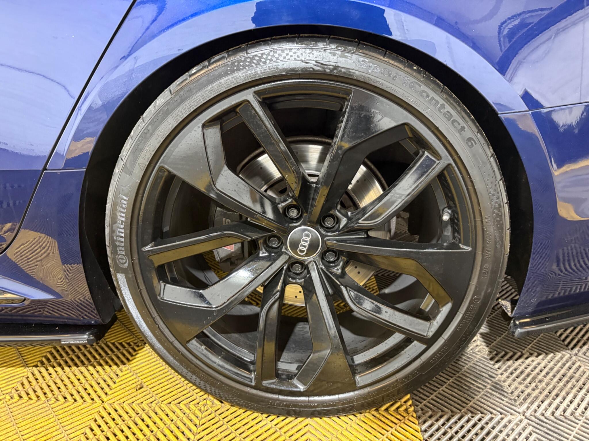 Audi RS4 Avant view 59