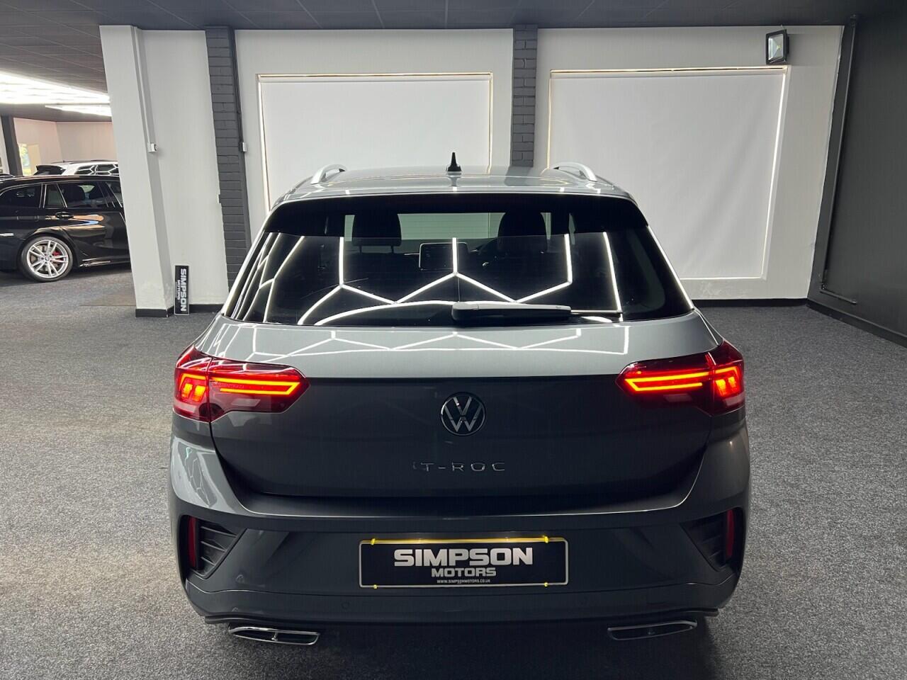 Volkswagen T-Roc view 9