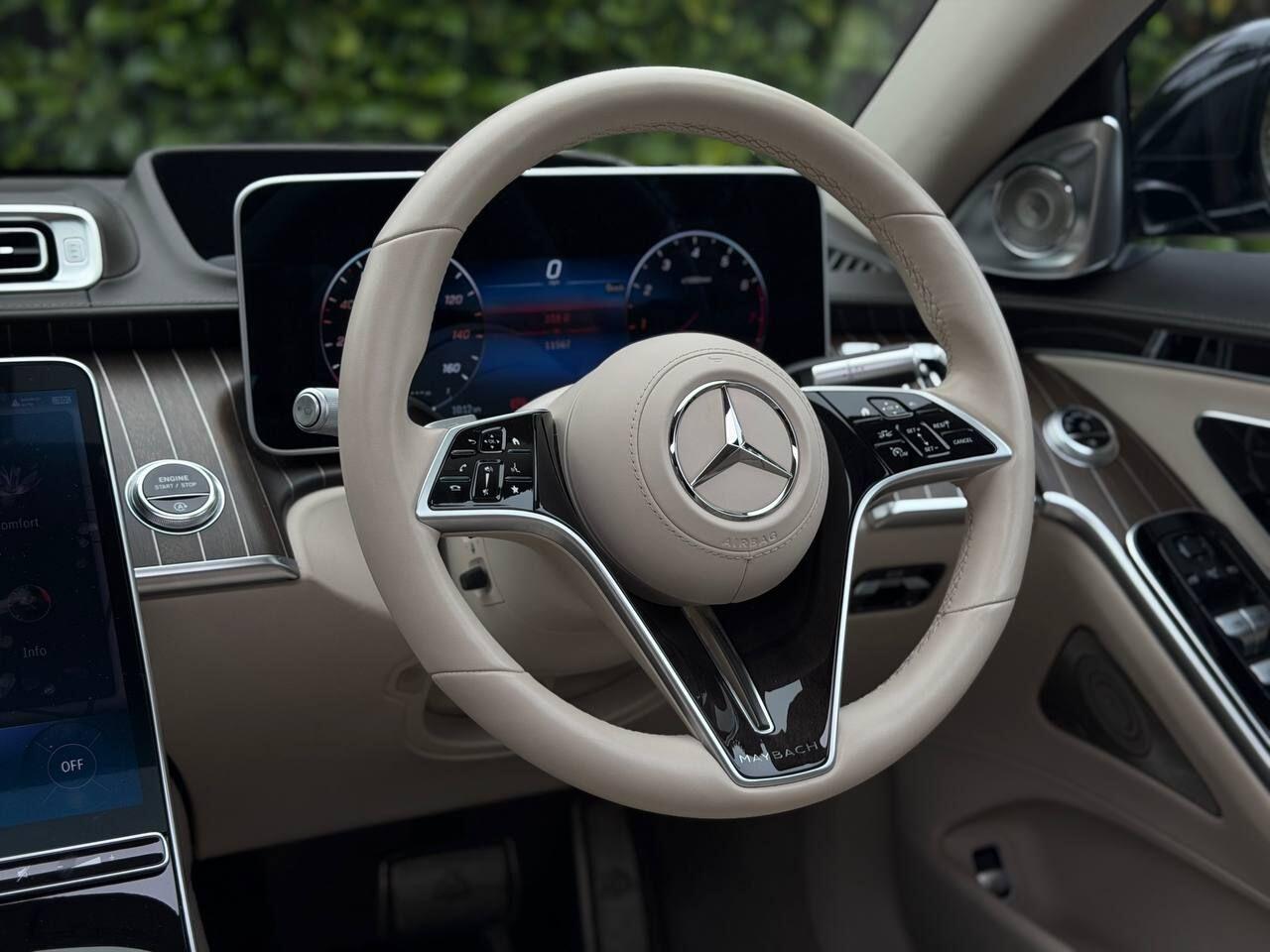 Mercedes-Benz S-Class view 12