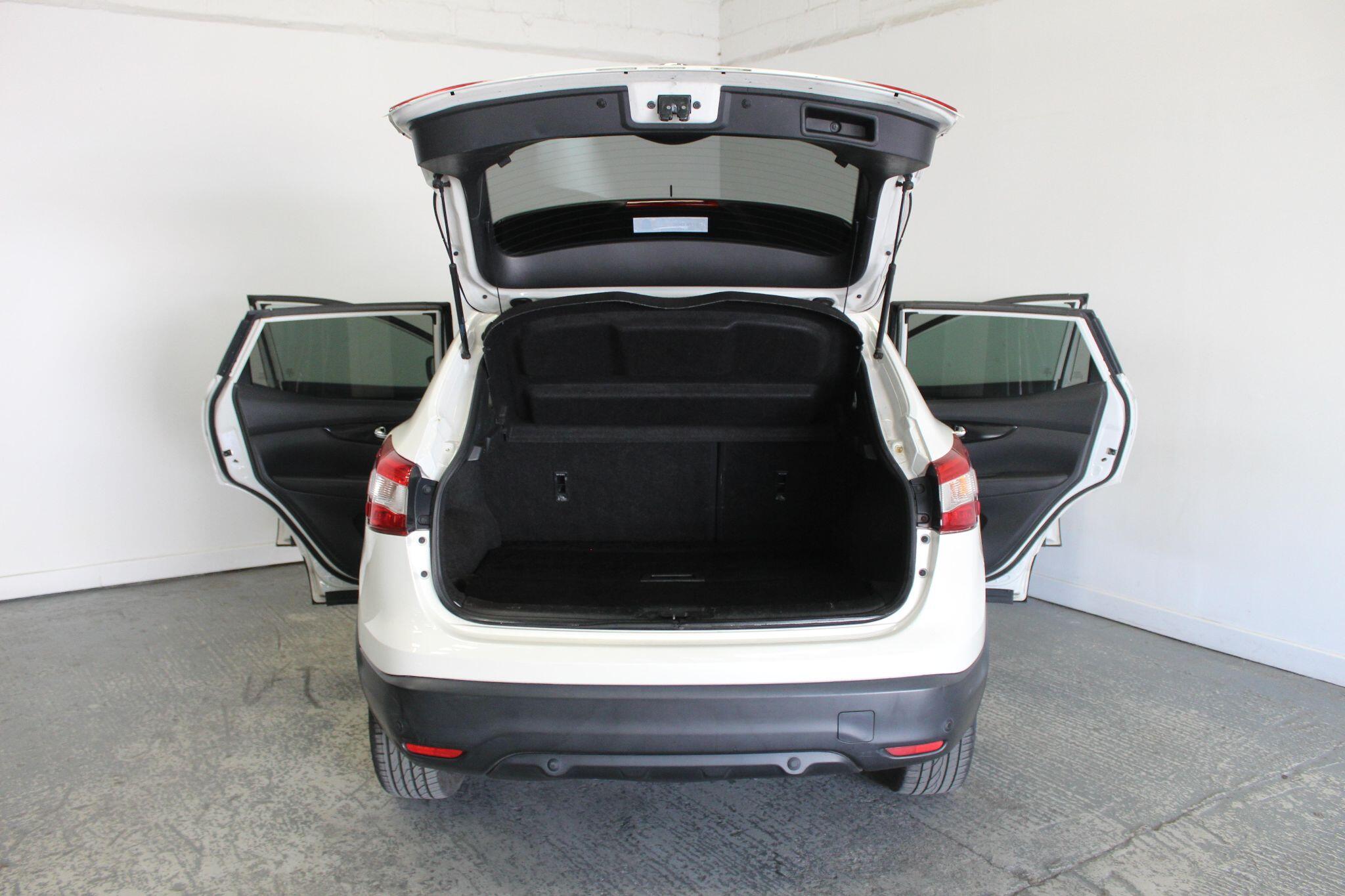 Nissan Qashqai view 23